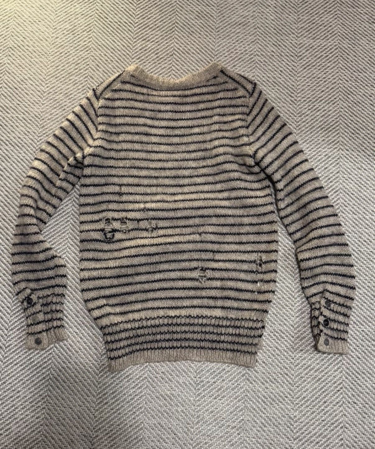 Takahiromiyashita The Soloist. TAKAHIRO MIYASHITA The Soloist.Distressed Stripe Sweater K24 Size US XS / EU 42 / 0 - 7 Thumbnail
