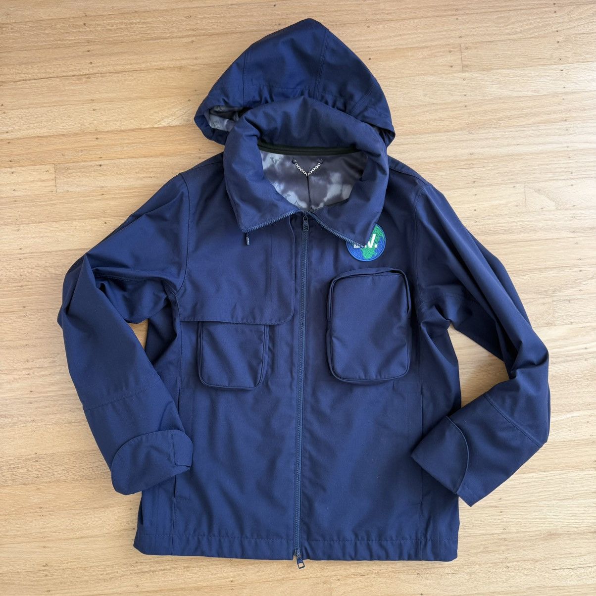 Louis Vuitton Ski Parka with Packable Hood and Monogram Tie Dye Lining Size US S / EU 44-46 / 1 - 1 Thumbnail