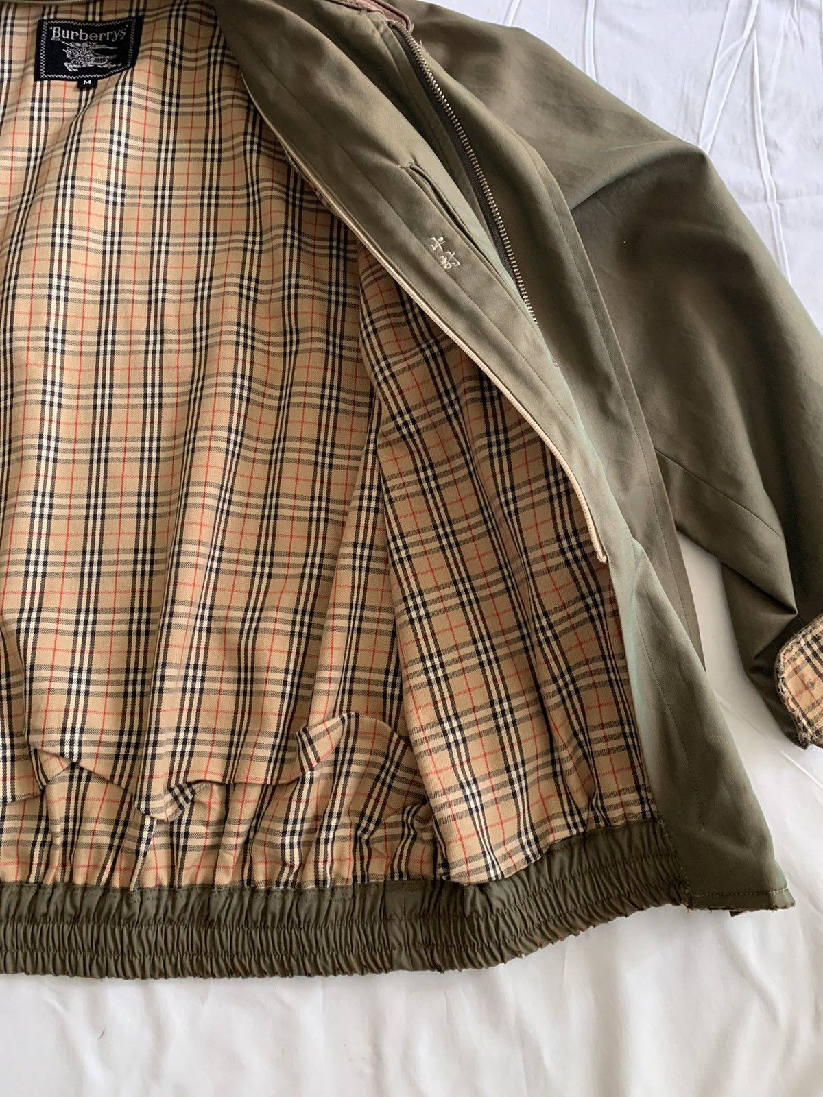 Burberry VINTAGE BURBERRY NOVA CHECK JACKET WITH REMOVABLE VEST Size US M / EU 48-50 / 2 - 20 Thumbnail
