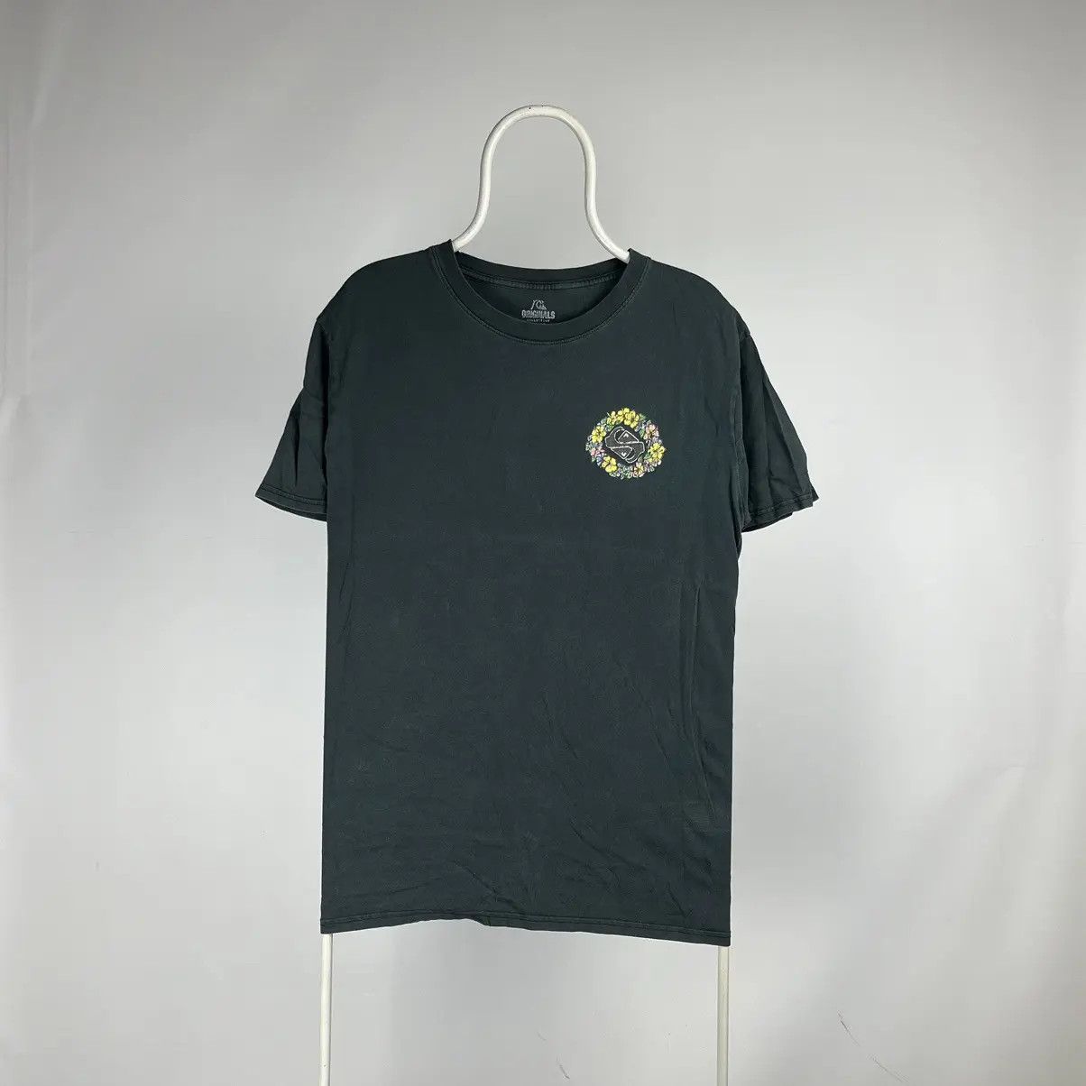 Quicksilver Quiksilver T-shirt skulls flowers size Large Size US L / EU 52-54 / 3 - 2 Thumbnail