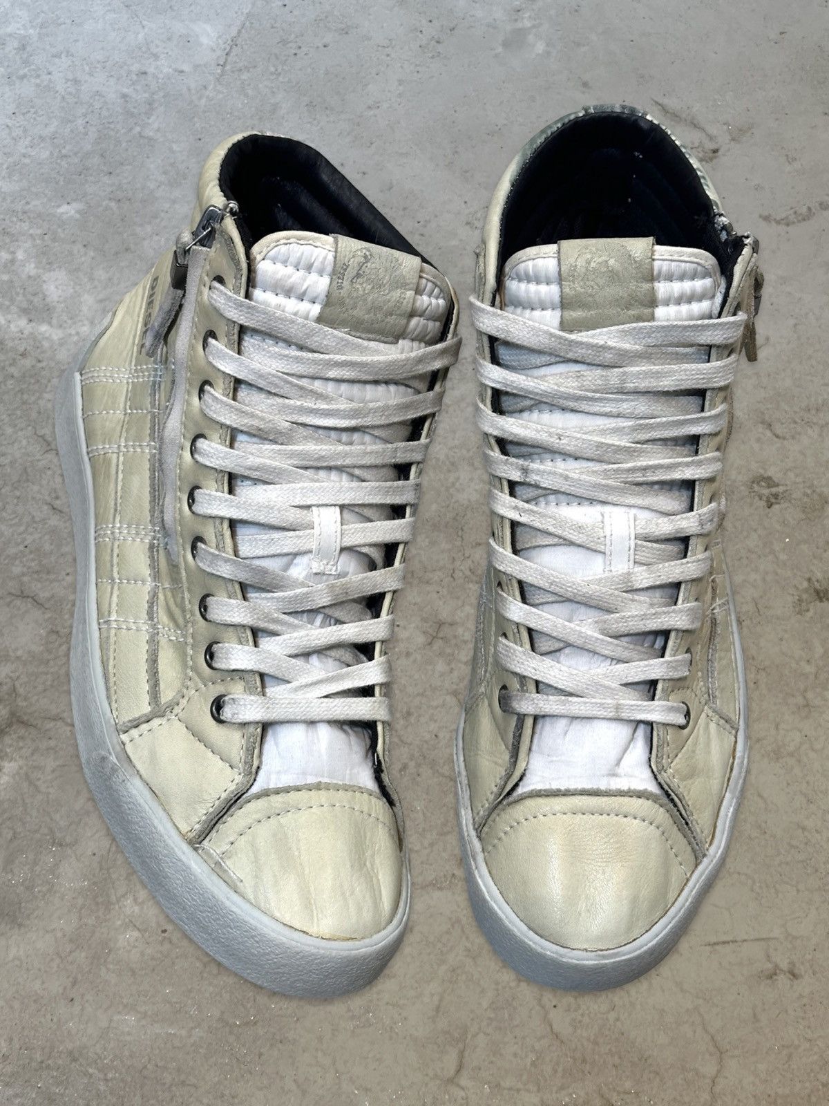Diesel (FW18) D-STRING PLUS HI TOP Size US 8.5 / EU 41-42 - 1 Thumbnail