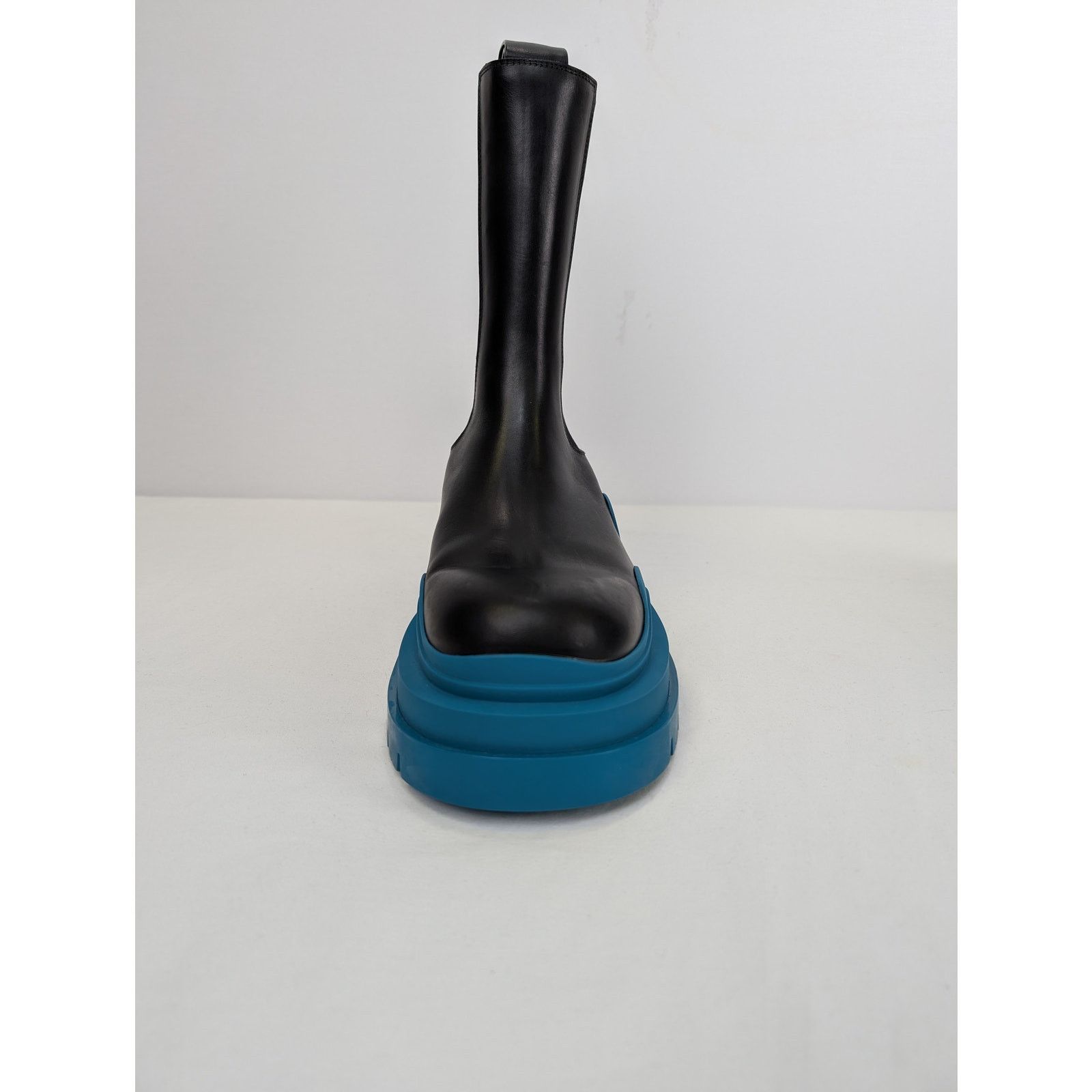 Bottega Veneta o1rshd1 Military Calf Tire Boot Calfskin in Black Size US 11 / EU 44 - 13 Thumbnail