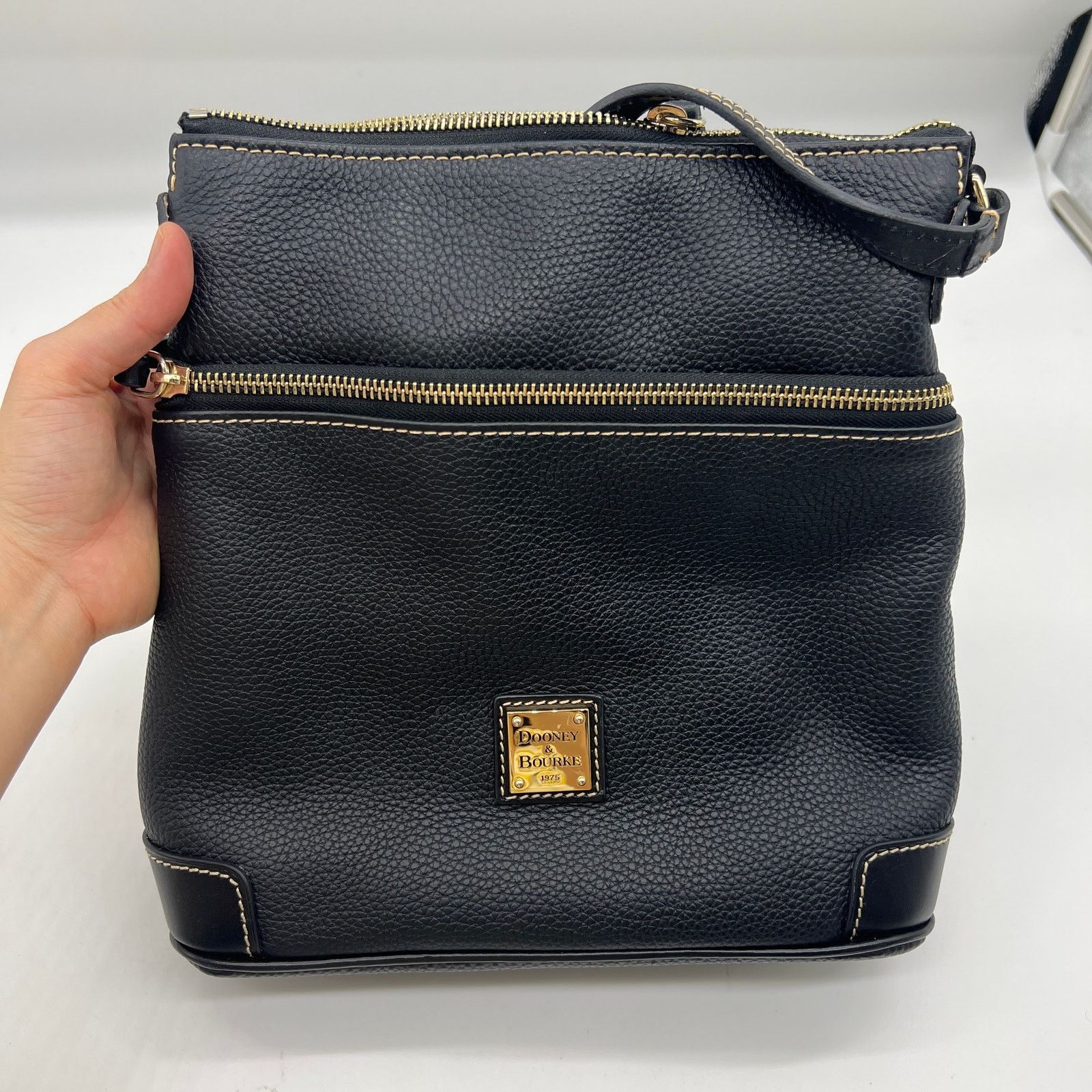 Dooney & Bourke Dooney & Bourke Pebble Leather Crossbody Purse Black Color Size ONE SIZE - 1 Thumbnail