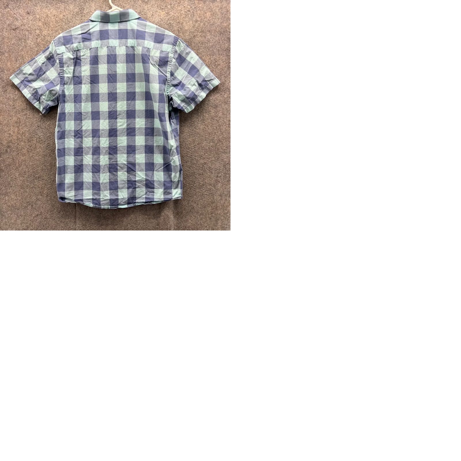 UNTUCKit UNTUCKit Shirt Men Large Adult Blue Checkered Button Down Short Sleeve Slim Fit Vintage Size US L / EU 52-54 / 3 - 9 Thumbnail
