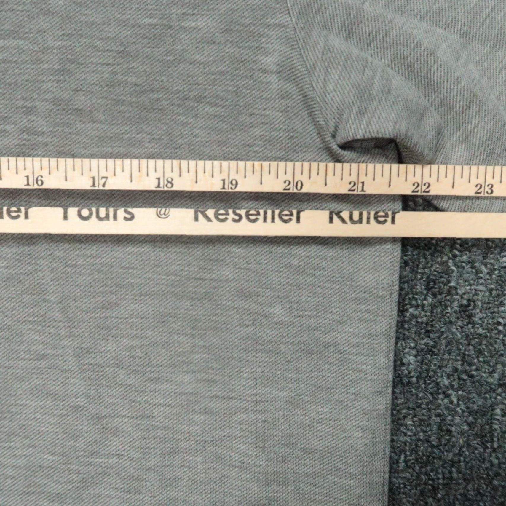Vuori Vuori Shirt Mens Large Gray Knit Polo Short Sleeve Lightweight Button Collar Casual Activewear Golf Tennis Size US L / EU 52-54 / 3 - 4 Thumbnail