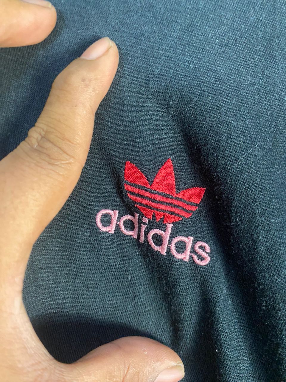Adidas × Vintage Vintage adidas embroidered logo tshirt Size US L / EU 52-54 / 3 - 3 Thumbnail