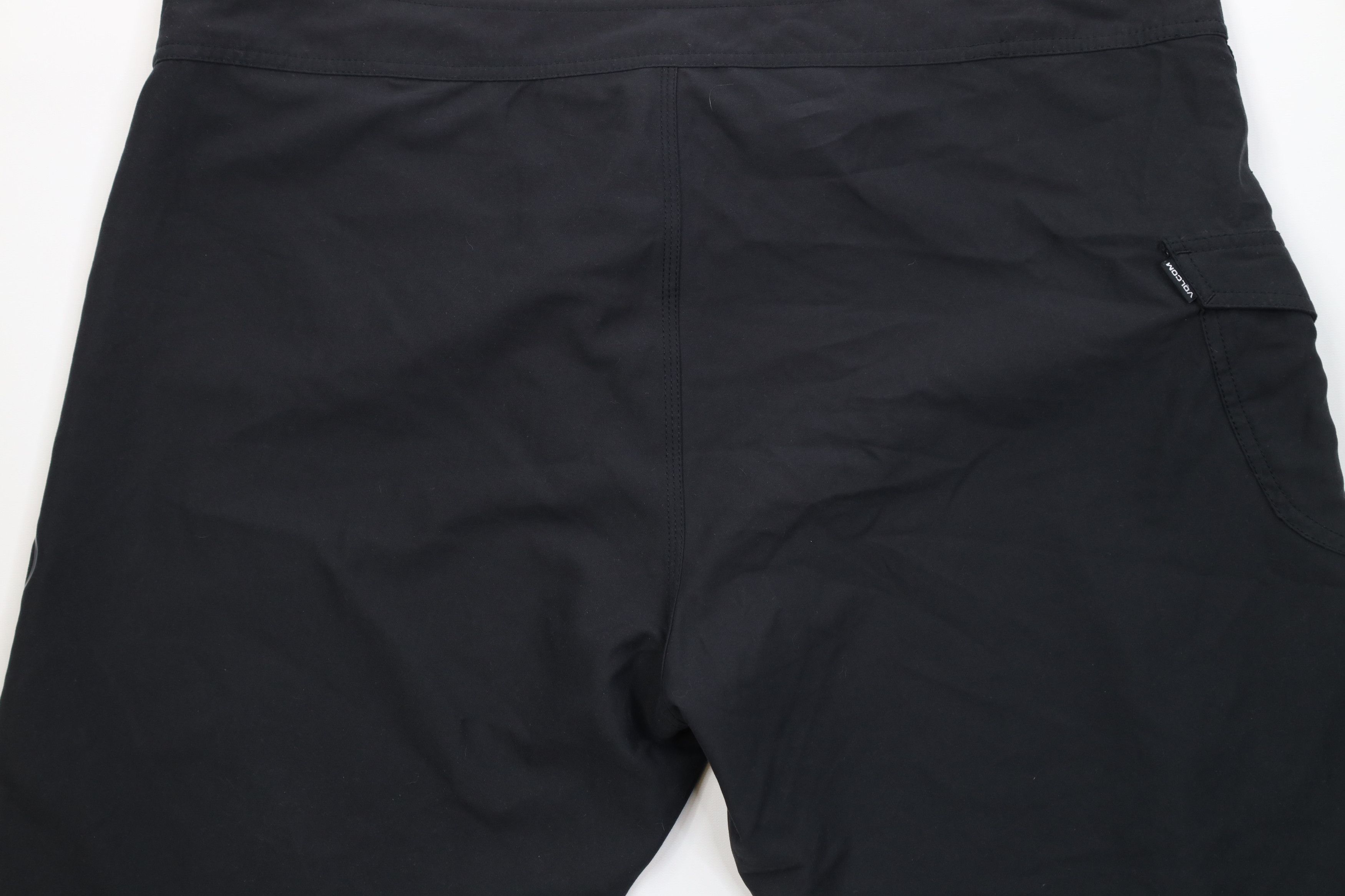 Volcom Vintage Y2K Volcom Surfing Spell Beach Board Shorts Black Size US 42 / EU 58 - 10 Thumbnail