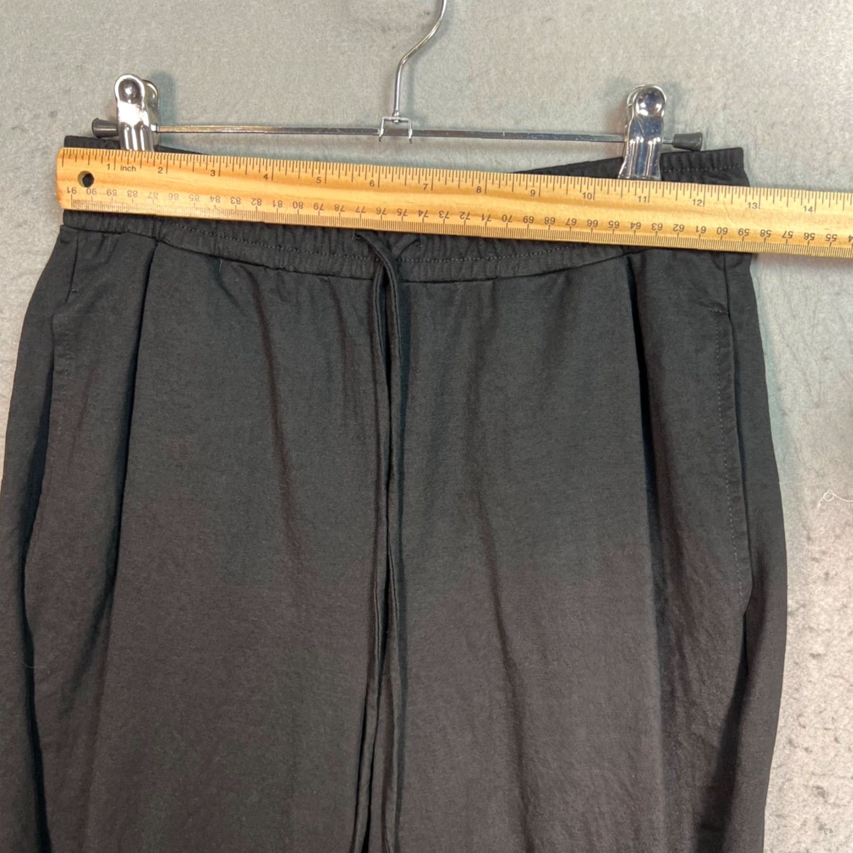 Zara Zara Black Relaxed Fit Jogger Pants Womens M Inseam 26 in Elastic Cuffs Tapered Front Flat Front Polyamide Viscose Polyester Size 32" / US 10 / IT 46 - 5 Thumbnail