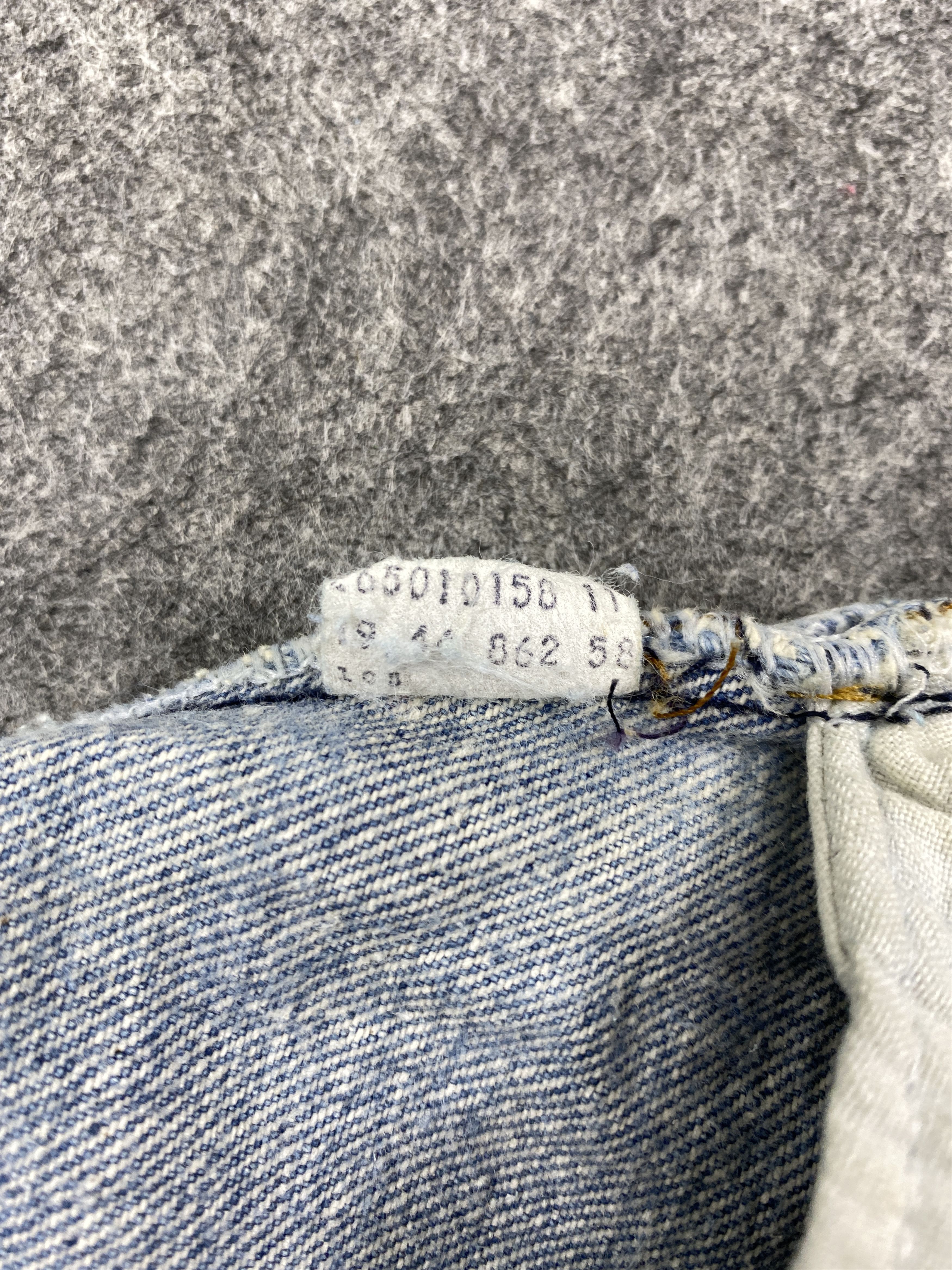 Levi's 80's Dirty Used Blue Vintage Levi's 501 29x31.5 Denim JN1661 Size US 29 - 8 Thumbnail