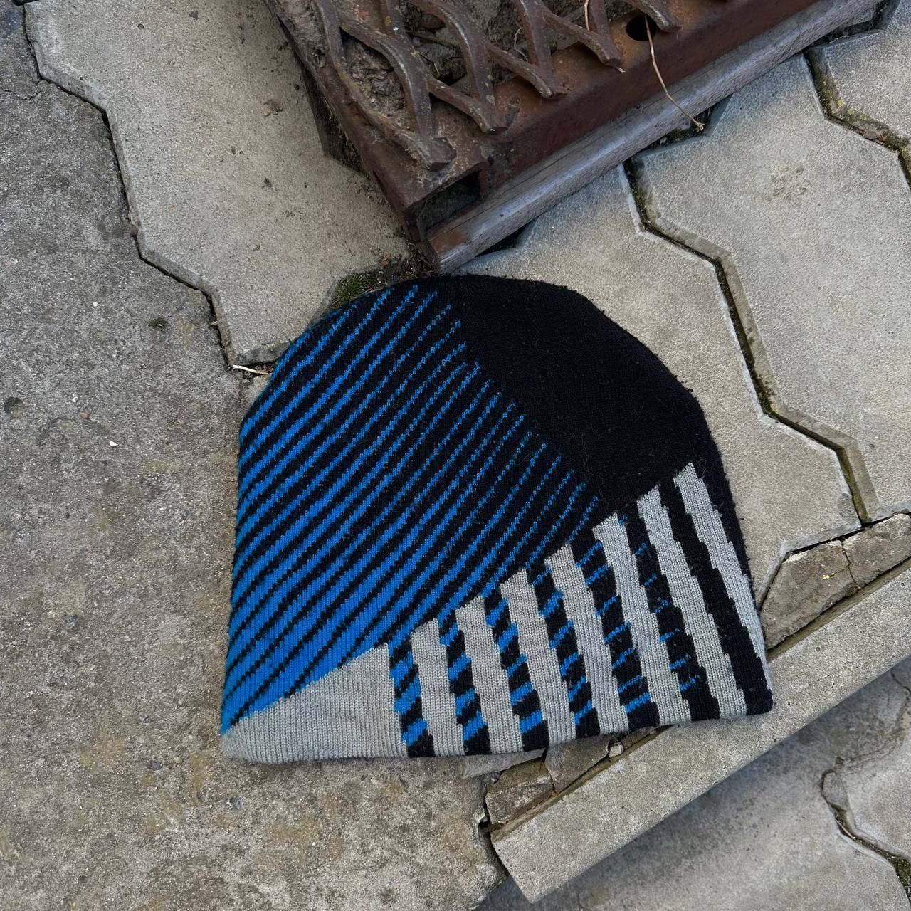 Le Grande Bleu (L.G.B.) VTG No Fear Hype Trend Hat Cap Y2K Band SK8 00s USA Staff Size ONE SIZE - 2 Thumbnail