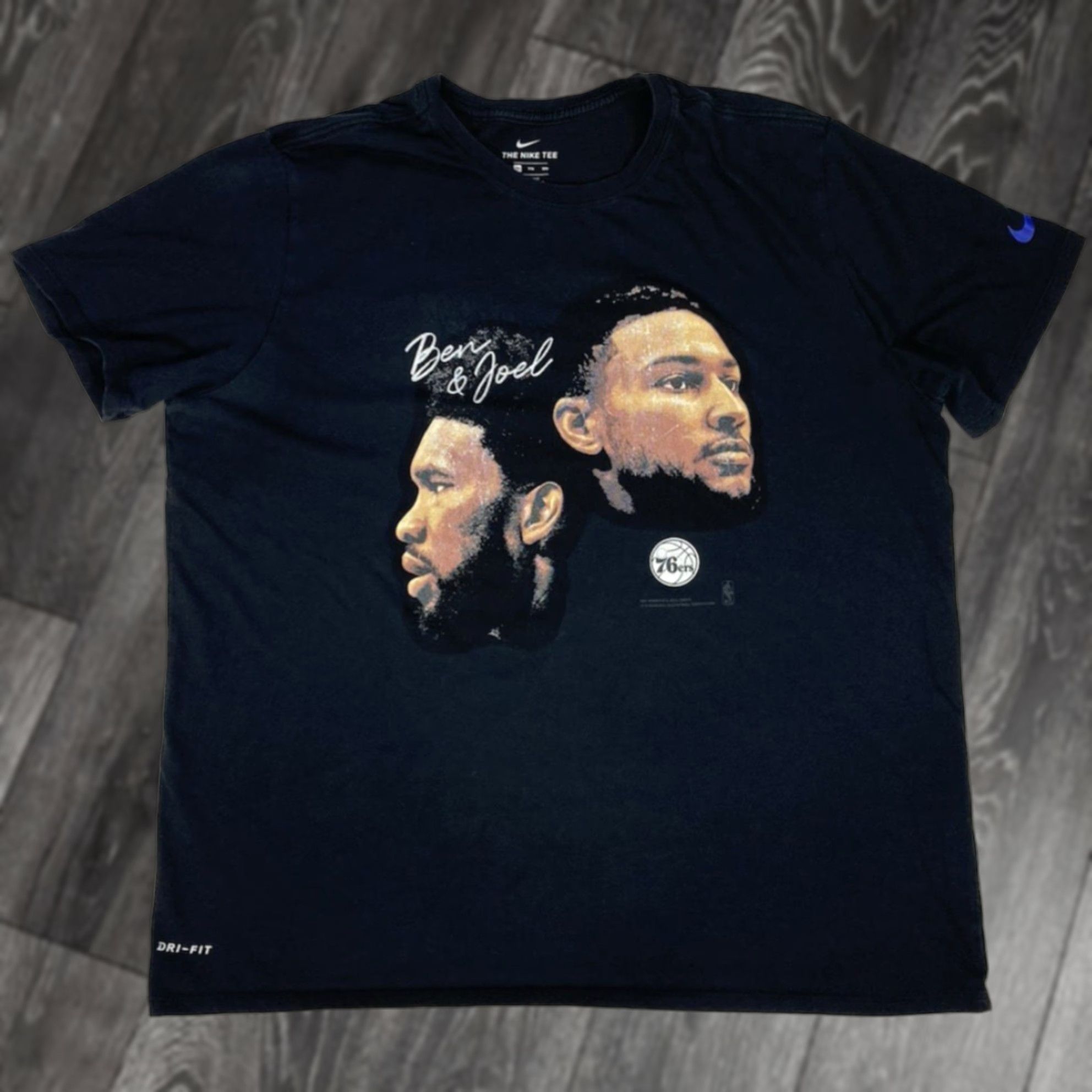 Nike Nike Dri-Fit Ben & Joel Philadelphia 76ers Graphic T-shirt Men XXL Black Size US XXL / EU 58 / 5 - 1 Thumbnail