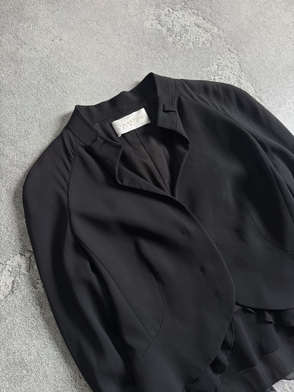 Valentino Valentino Roma black luxury blazer flared sleeve vintage Size M / US 6-8 / IT 42-44 - 2 Thumbnail