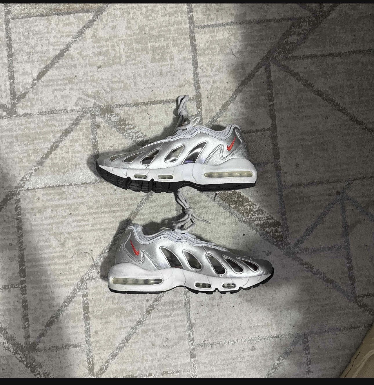 Nike Supreme x Air Max 96 'Metallic Silver' Size US 10 / EU 43 - 2 Thumbnail