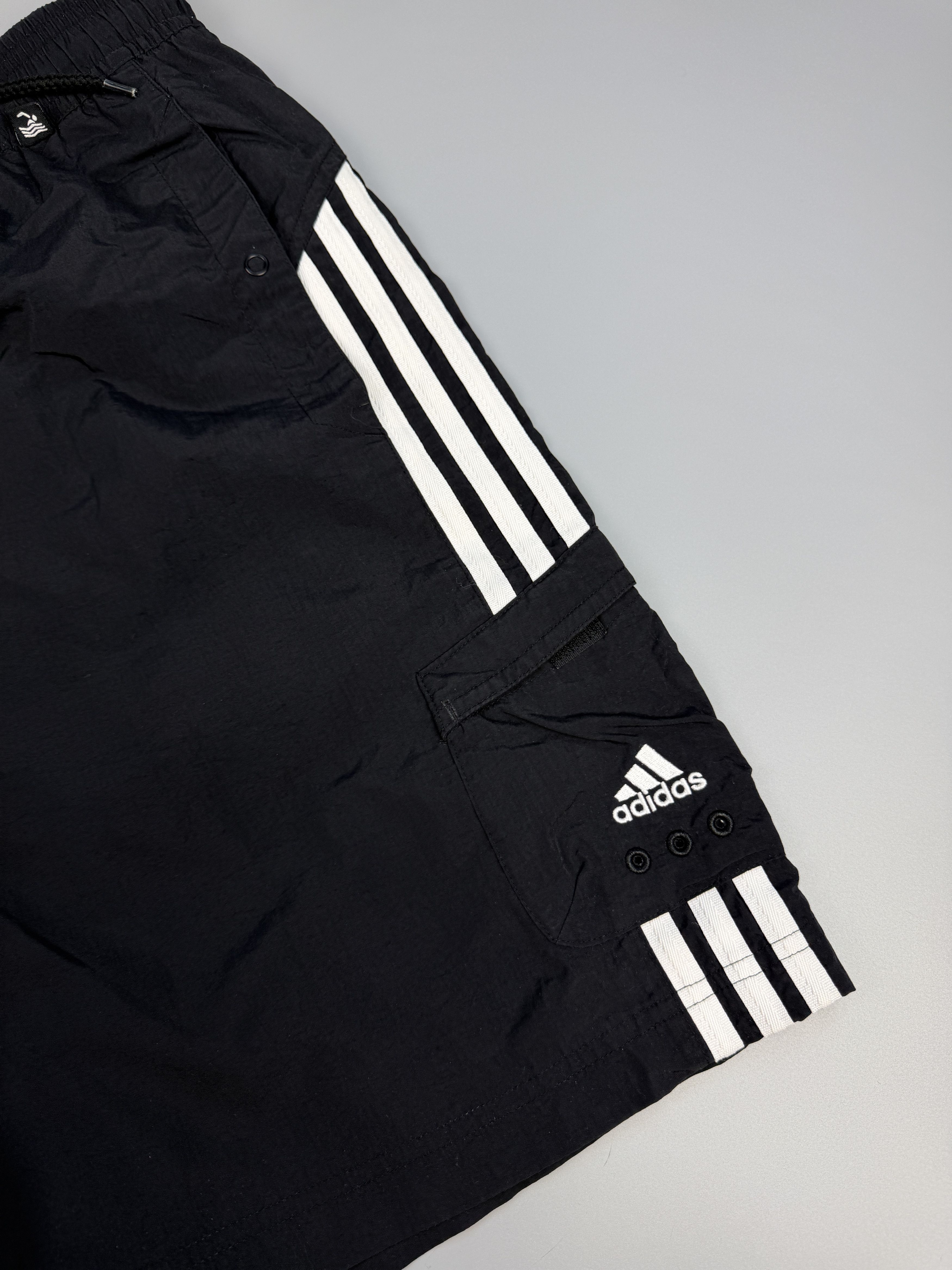 Adidas adidas perfomance gotic black white shorts Size US 34 / EU 50 - 2 Thumbnail