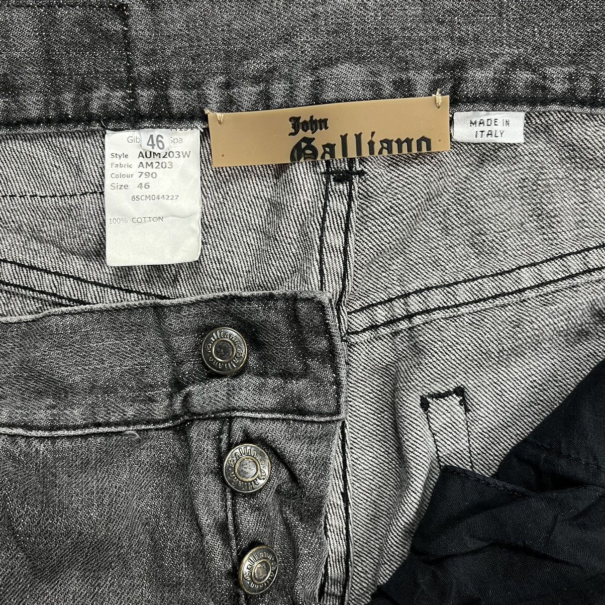 John Galliano John Galliano spell out leather logo denim pants Size US 31 - 10 Thumbnail