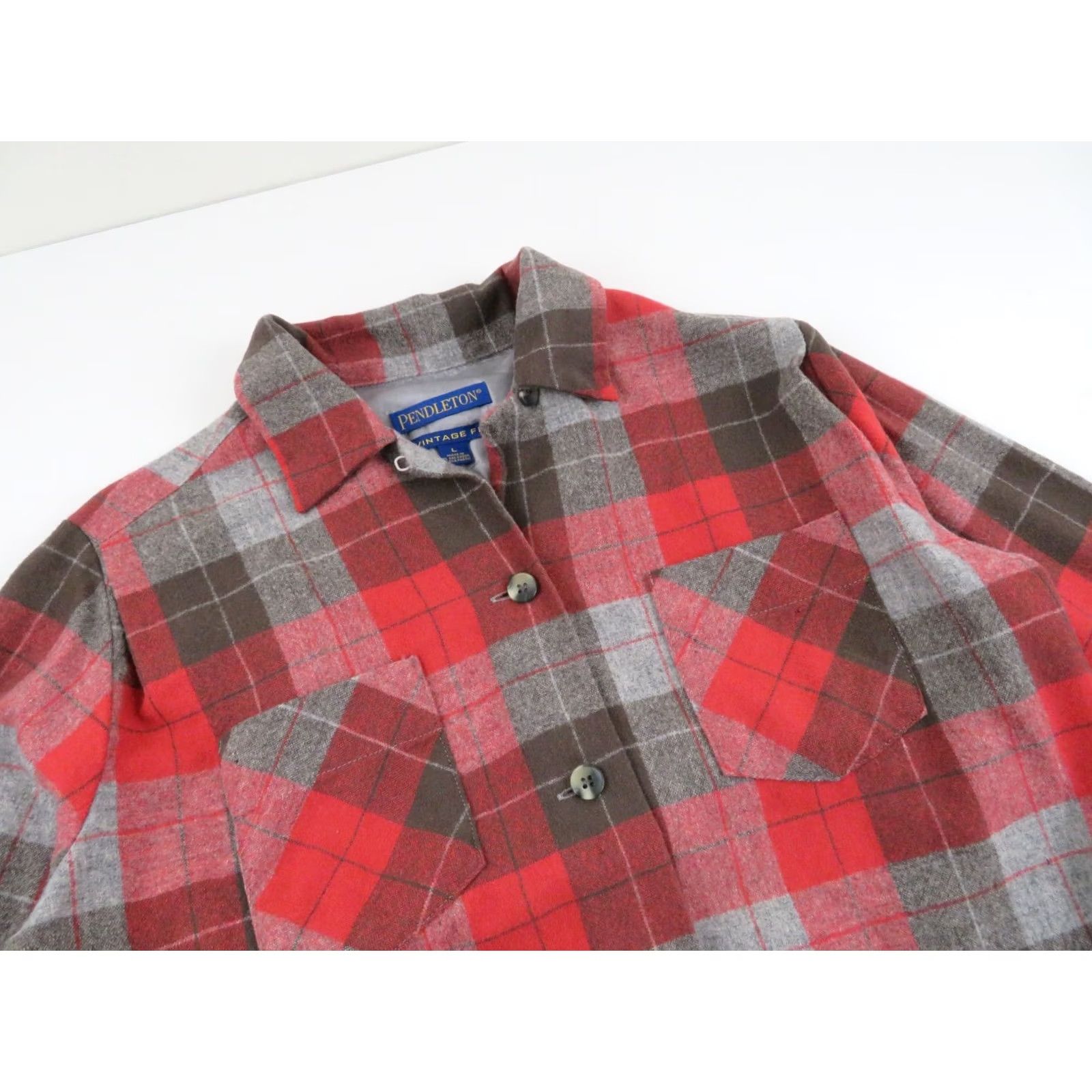 Pendleton Vtg Pendleton Board Shirt Womens Sz Small Wool Shadow Plaid Loop Collar Tuckeroo Size S / US 4 / IT 40 - 2 Thumbnail