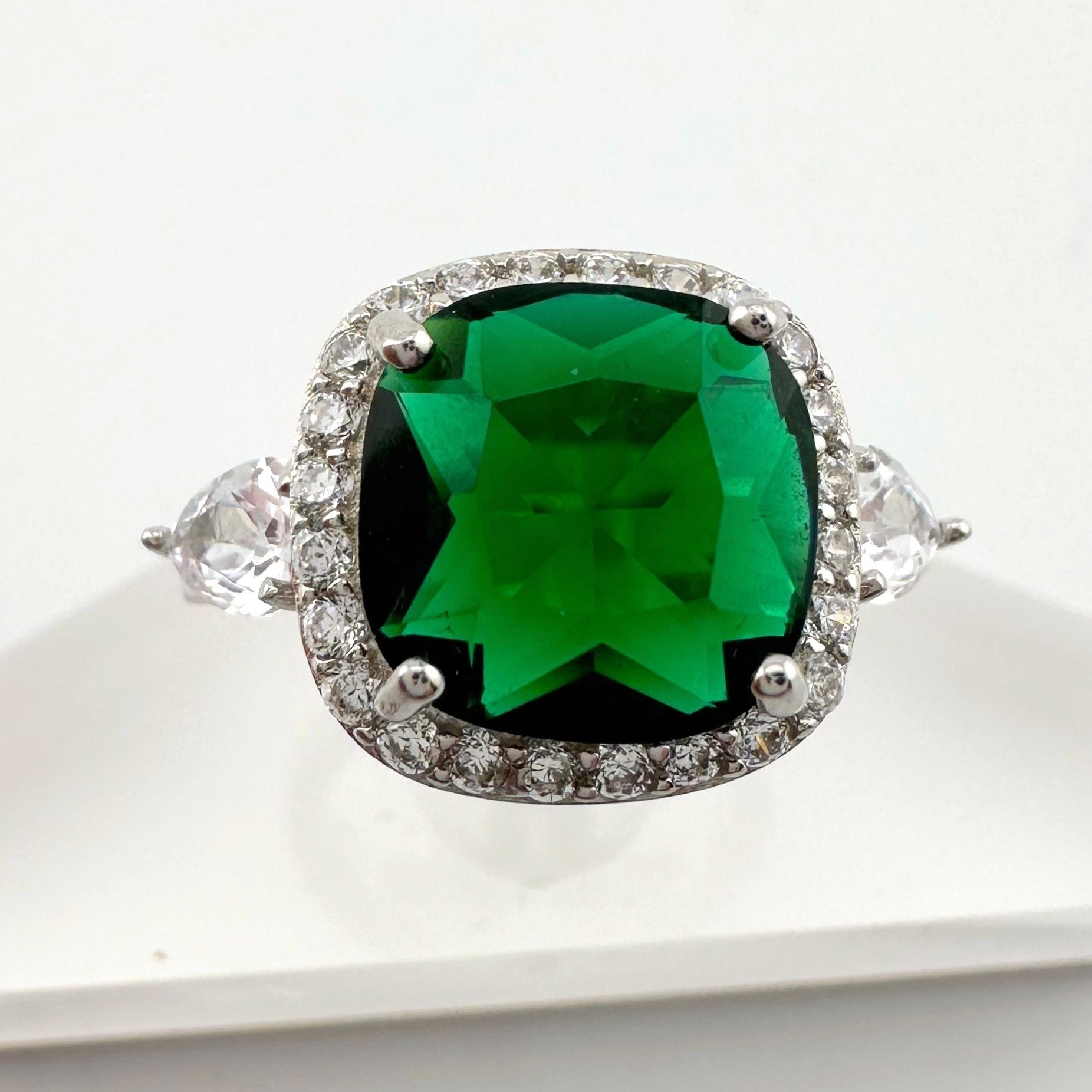Other 3.66ct Lab Created Emerald and White Gemstone Ring Size 7 Size ONE SIZE - 2 Thumbnail