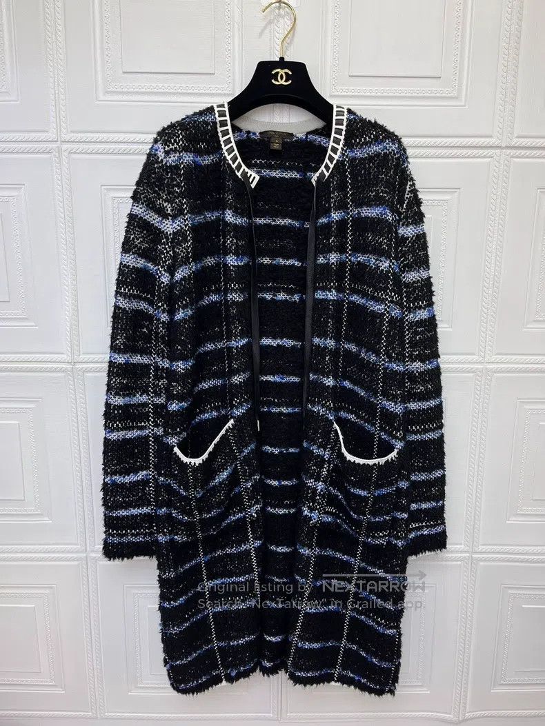 Louis Vuitton Louis Vuitton Piece-leather knit cardigan shirt Size S / US 4 / IT 40 - 1 Thumbnail