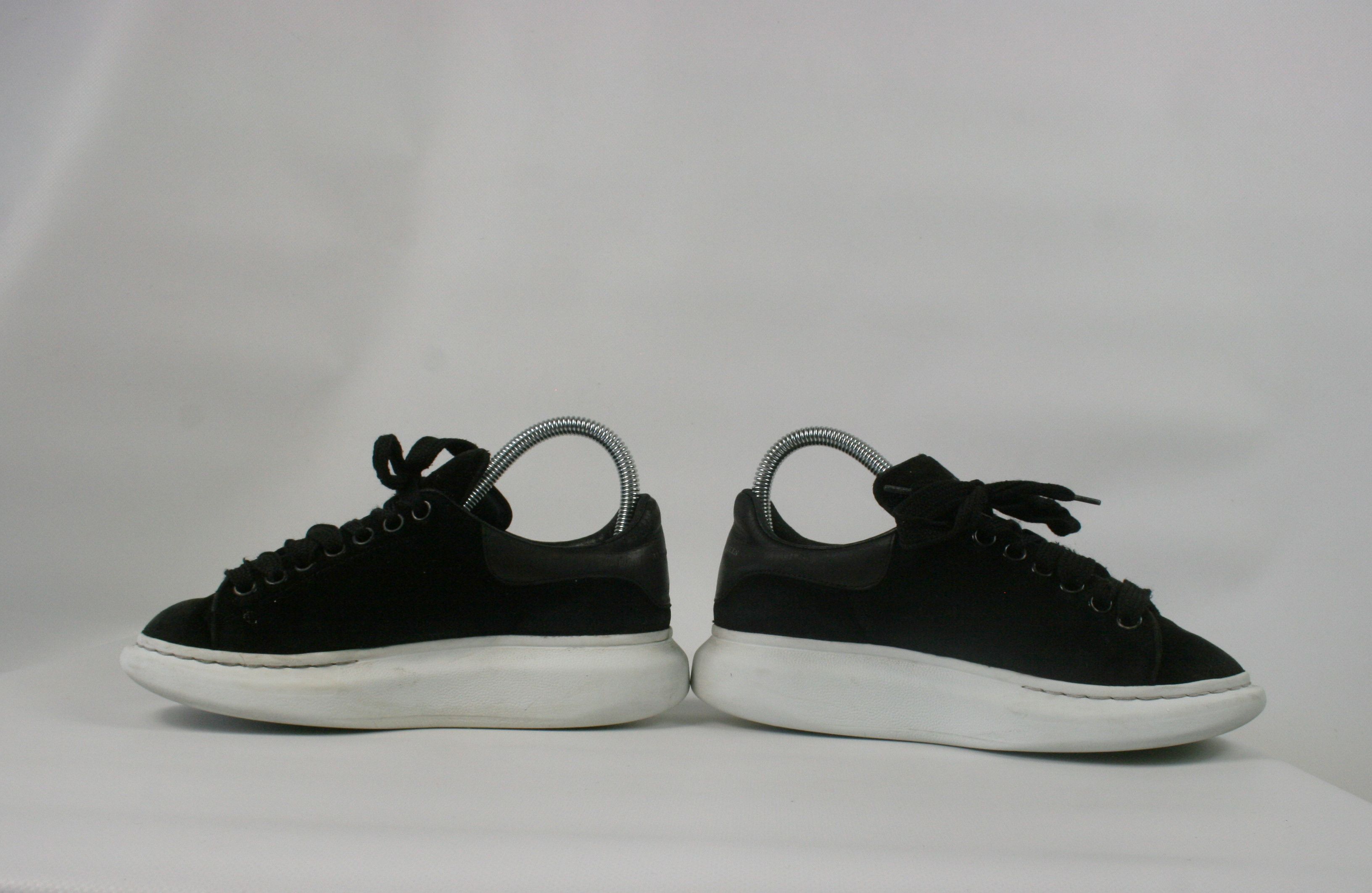 Alexander McQueen Velour Oversize Sneakers Size US 6 / IT 36 - 5 Thumbnail