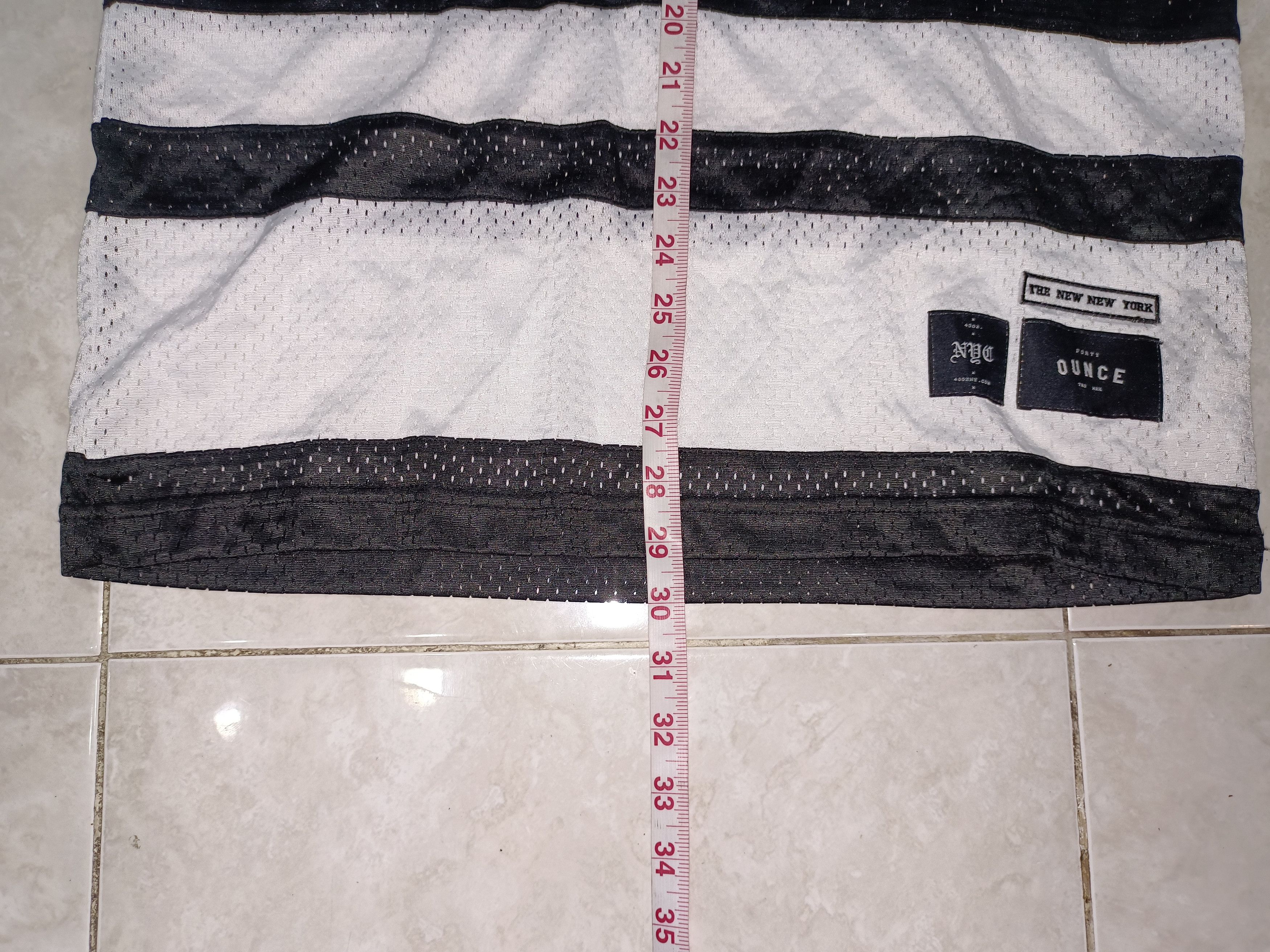 40oz NYC 40oz NYC jersey Size US M / EU 48-50 / 2 - 9 Thumbnail