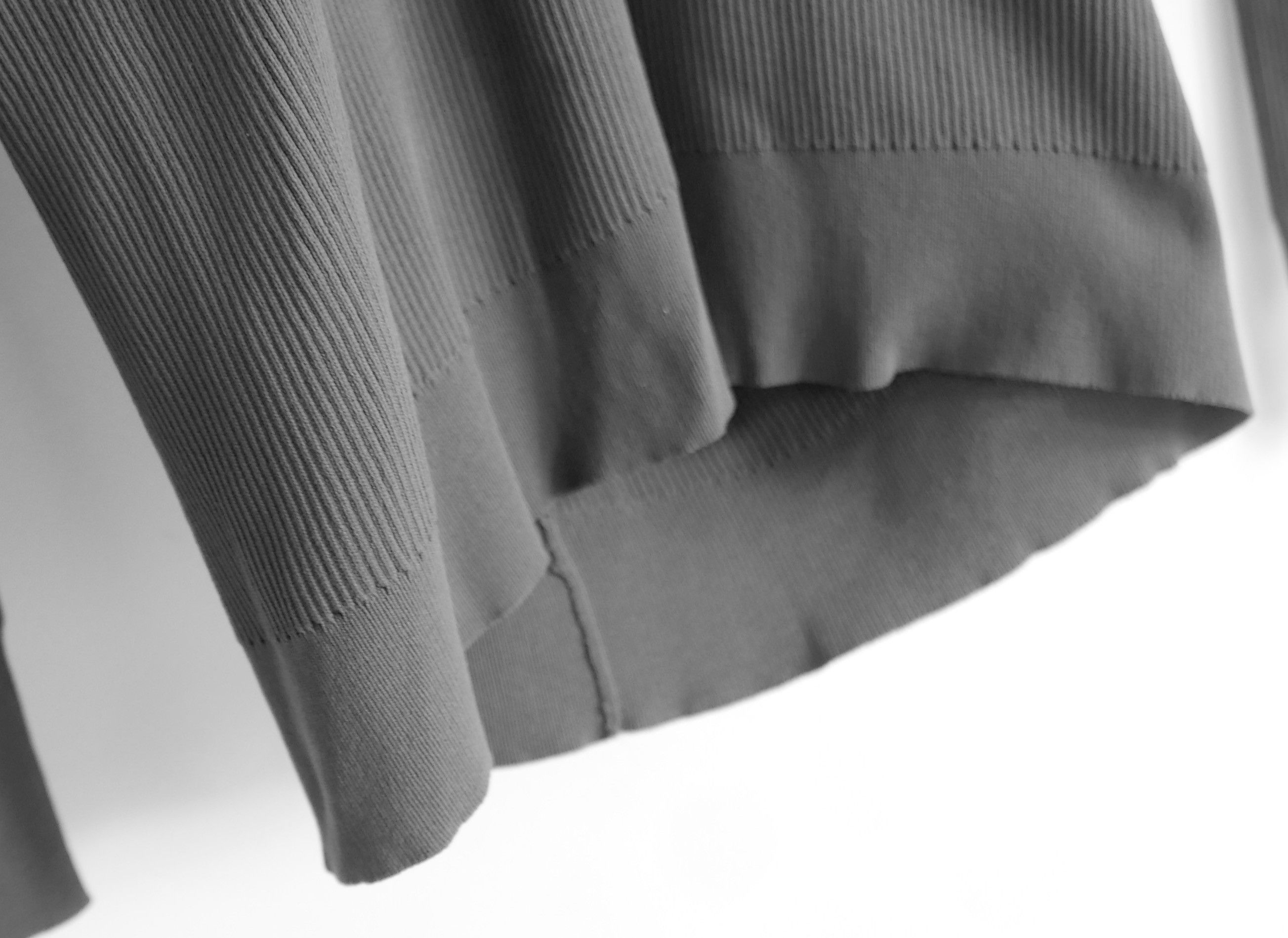 Louis Vuitton Louis Vuitton Spring 2008 Engineered Skinny Sweater Size S / US 4 / IT 40 - 3 Thumbnail