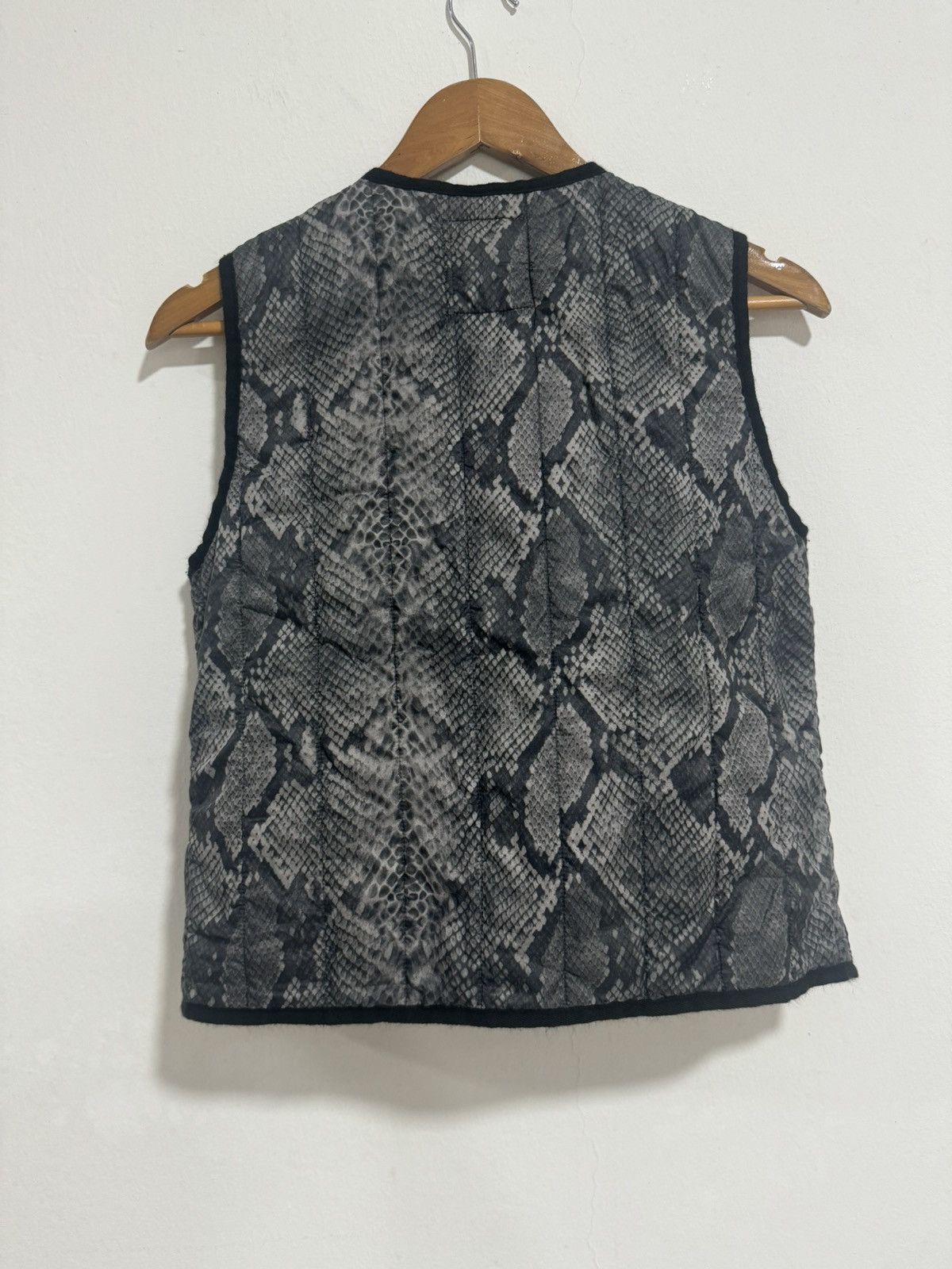 Hysteric Glamour Vintage Hysteric Glamour Snake Skin Design primaloft Vest Size US S / EU 44-46 / 1 - 4 Thumbnail