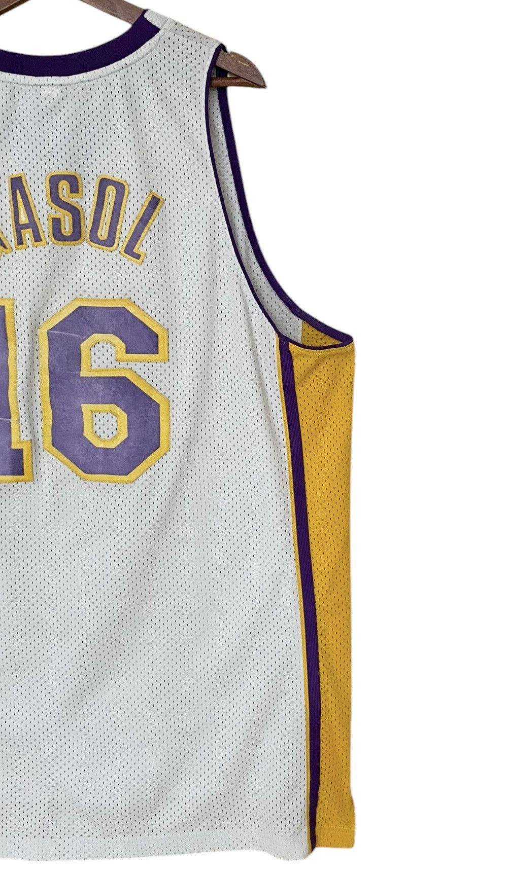 Adidas × NBA × Vintage Vintage Brand Adidas NBA Lakers Jersey 2000s Size US XL / EU 56 / 4 - 6 Thumbnail