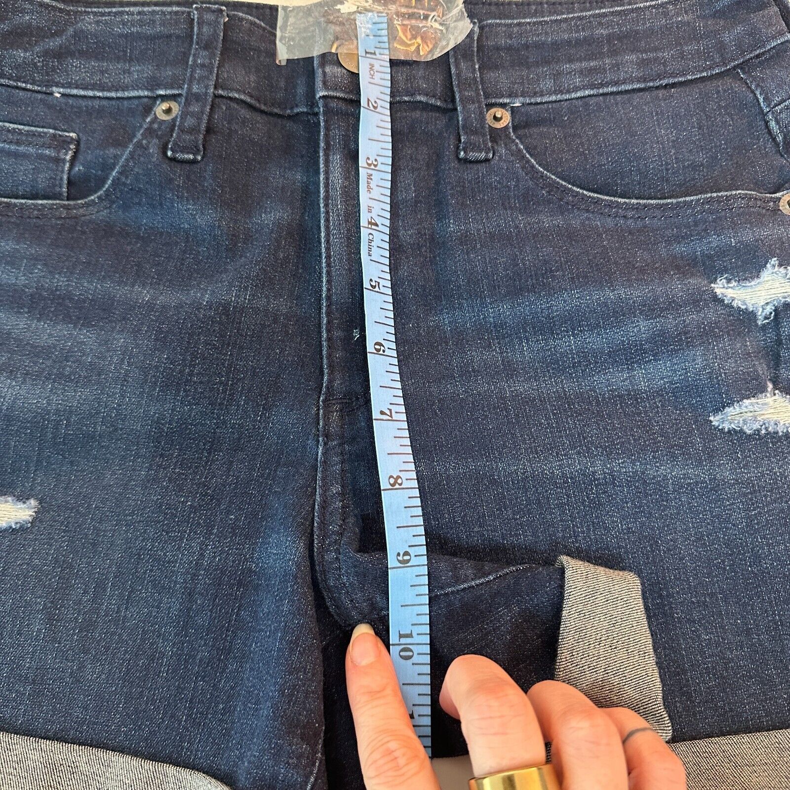 Other Universal Thread Hi-Rise Distressed Denim Cuff Shorts 6 / 28 Size 28" / US 6 / IT 42 - 10 Thumbnail