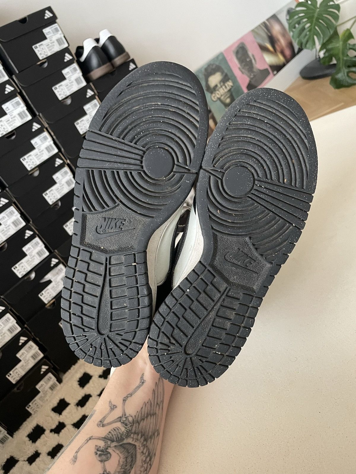 Nike 6Y (GS) Nike Dunk Low Mini Swoosh Sneakers Streetwear Hype Size US 6 / EU 39 - 6 Thumbnail