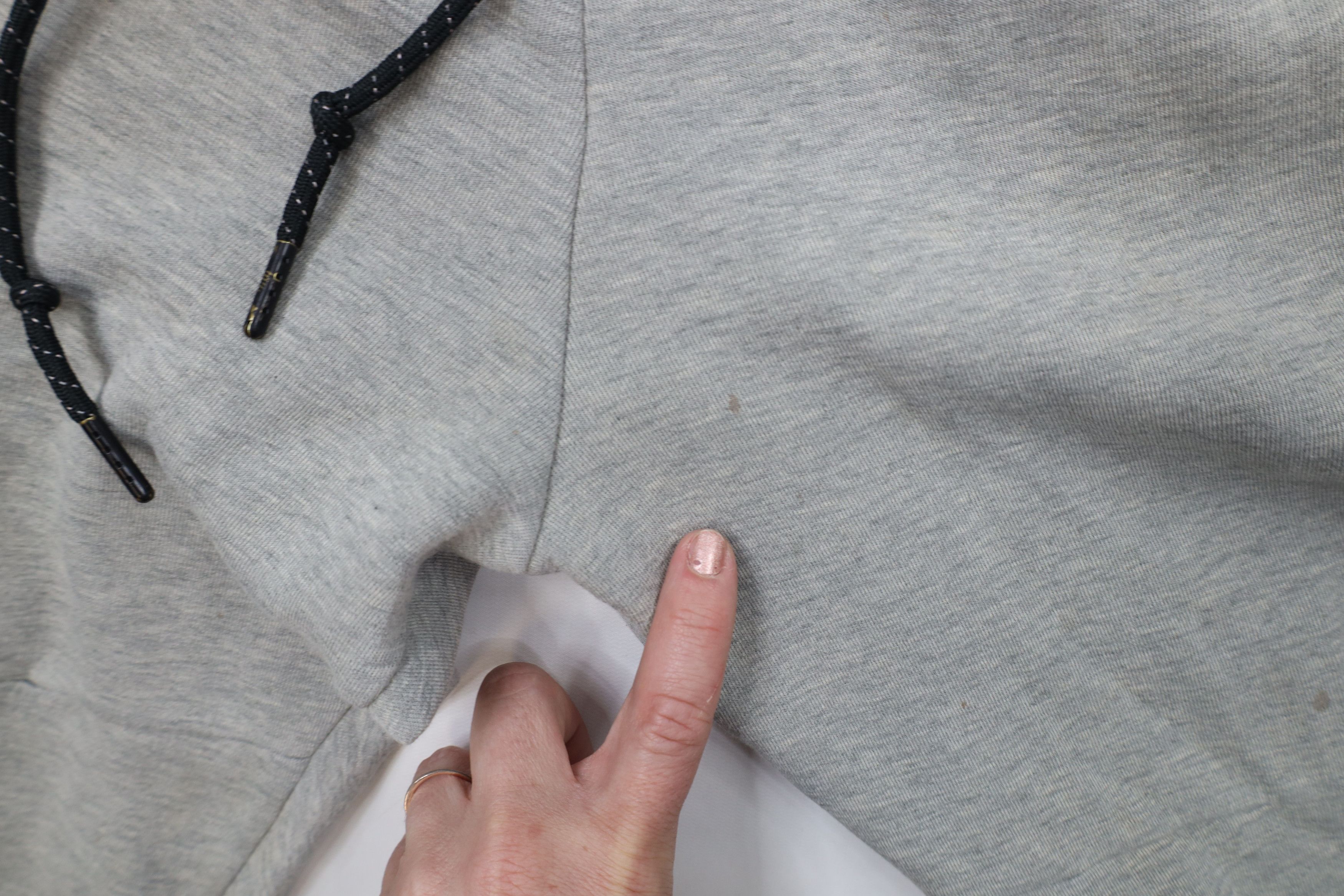 Nike Nike Tech Fleece Spell Out Cuffed Sweatpants Joggers Gray Size US 38 / EU 54 - 11 Thumbnail