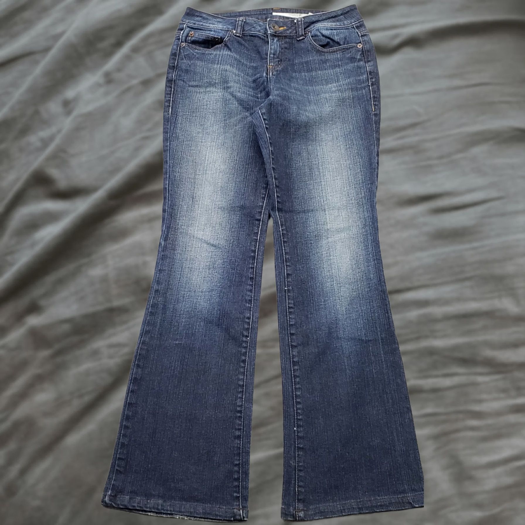 DKNY DKNY Bootcut Jeans Womens Size 4 Blue Denim Stretch Regular Fit Boho Faded Whiskered - 30 In Waist 37.5 In Outseam Size 27" / US 4 / IT 40 - 1 Thumbnail