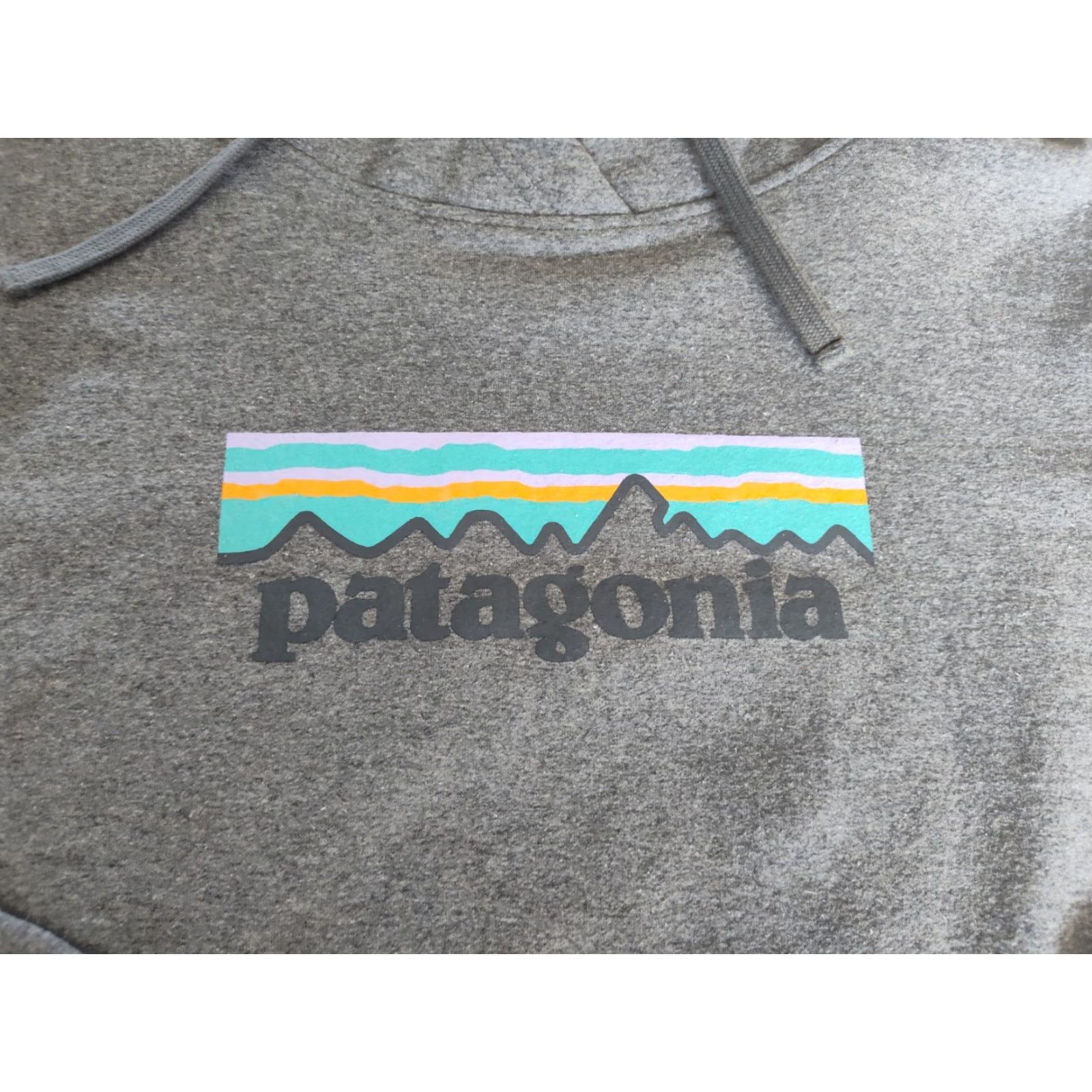 Patagonia Patagonia Hoodie Womens Large Gray Pastel P-6 Logo Uprisal Hoody Sweatshirt Size L / US 10 / IT 46 - 3 Thumbnail