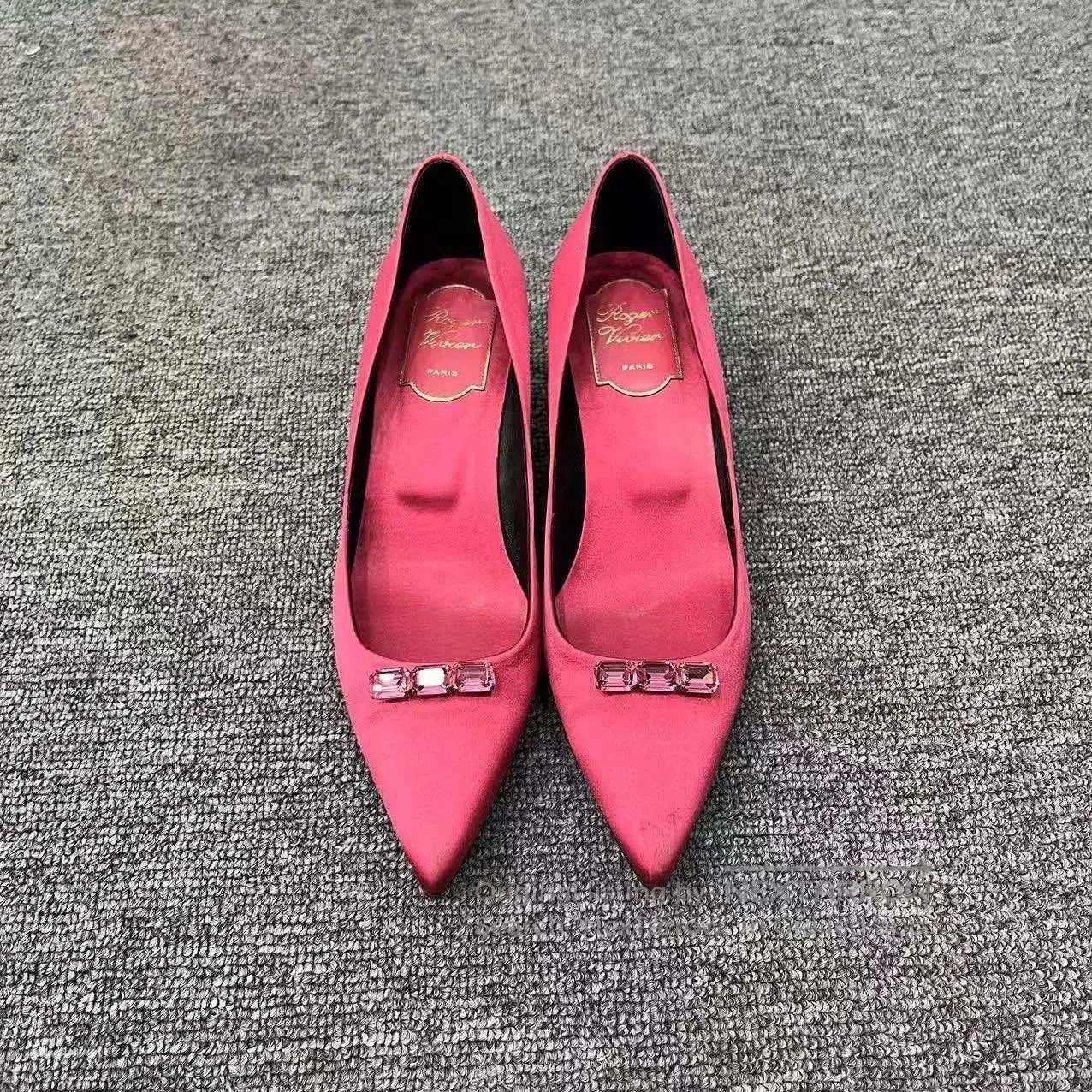 Roger Vivier Roger Vivier RV Silk Satin Diamond Heels. Size US 6.5 / IT 36.5 - 2 Thumbnail