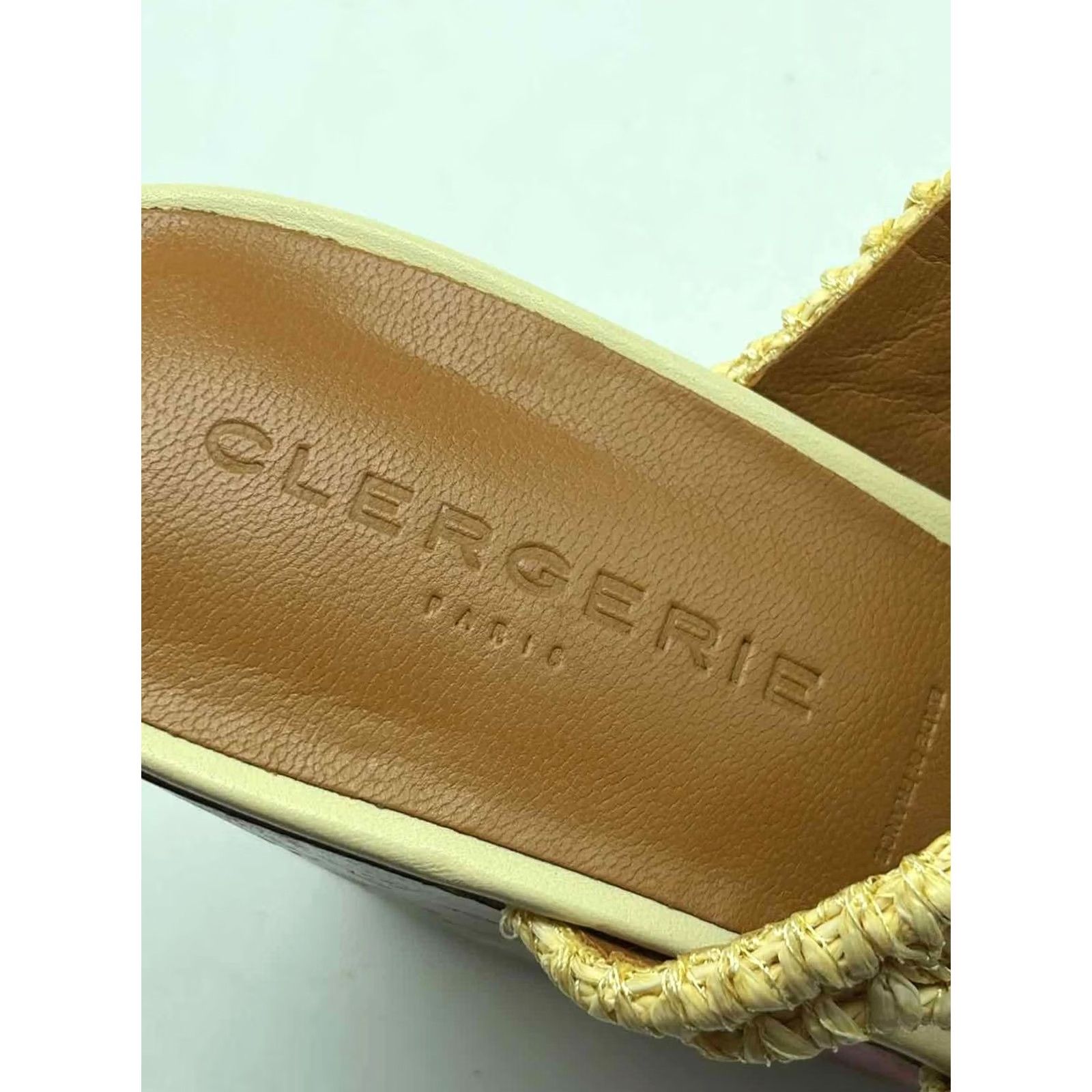 Vintage Robert Clergerie Ivory Size 37 Wedge Heels Size US 7 / IT 37 - 7 Thumbnail