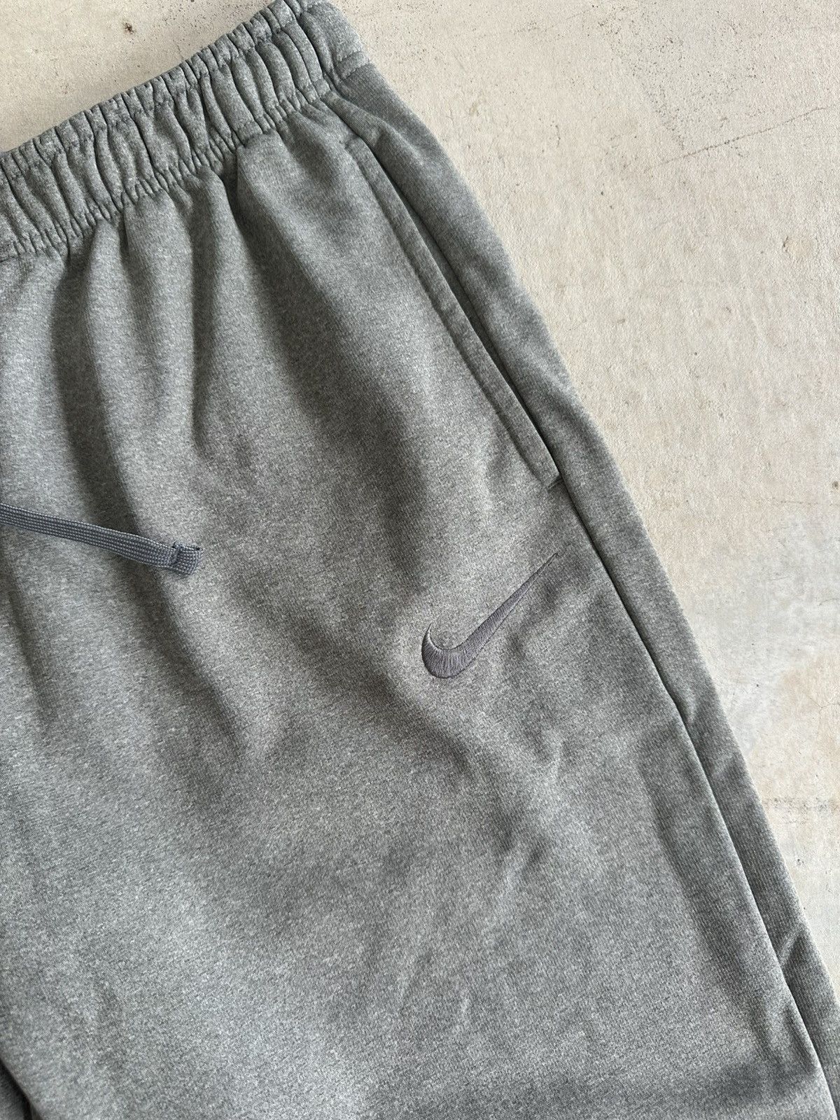 Nike Vintage Nike Sweatpants Size US 36 / EU 52 - 3 Thumbnail