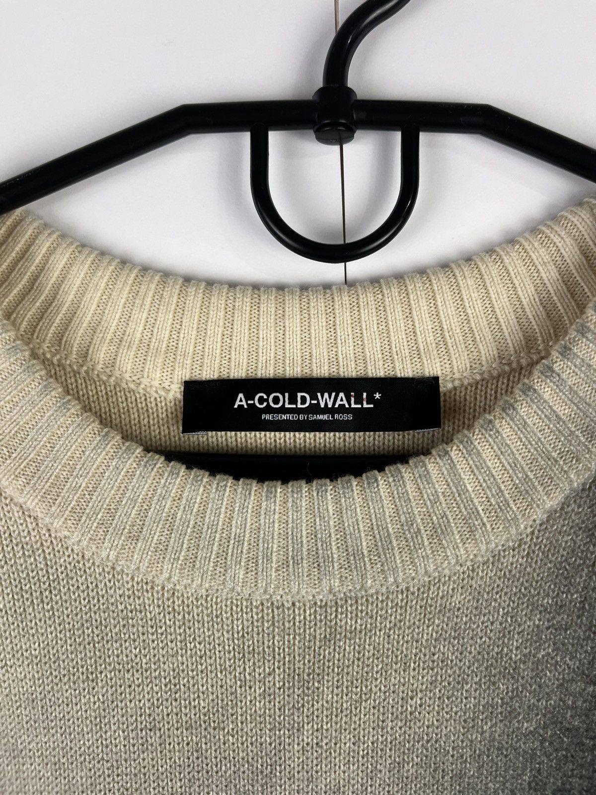 A-COLD-WALL* A-COLD-WALL* Gradient Merino Wool Crewneck Bone Sweater Size US M / EU 48-50 / 2 - 6 Thumbnail