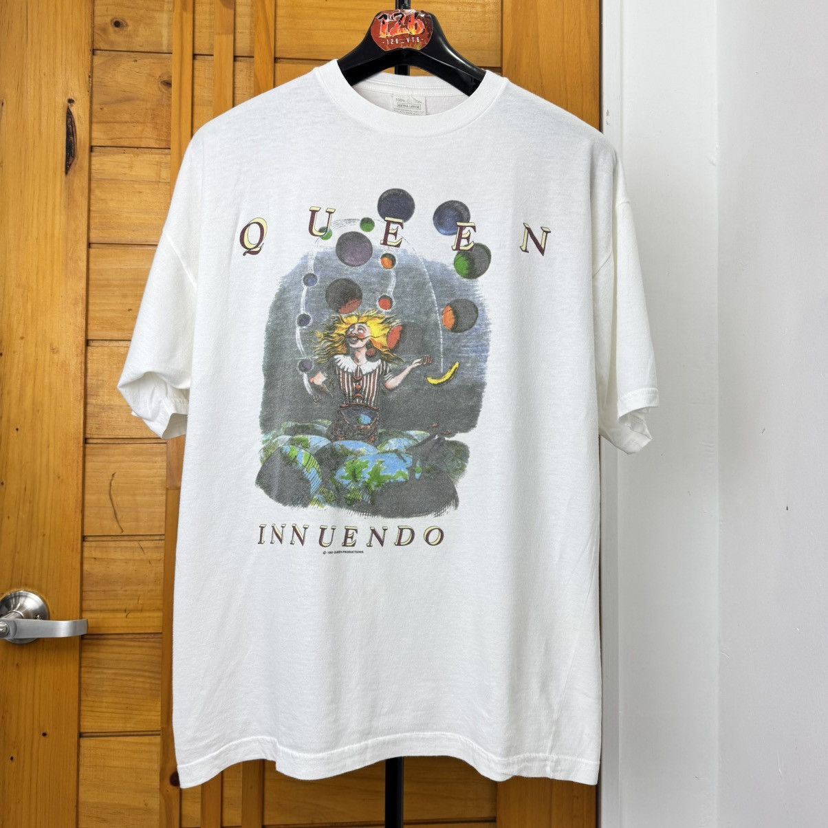 Band Tees Queen Band vintage shirt 90’ Size US XL / EU 56 / 4 - 1 Thumbnail