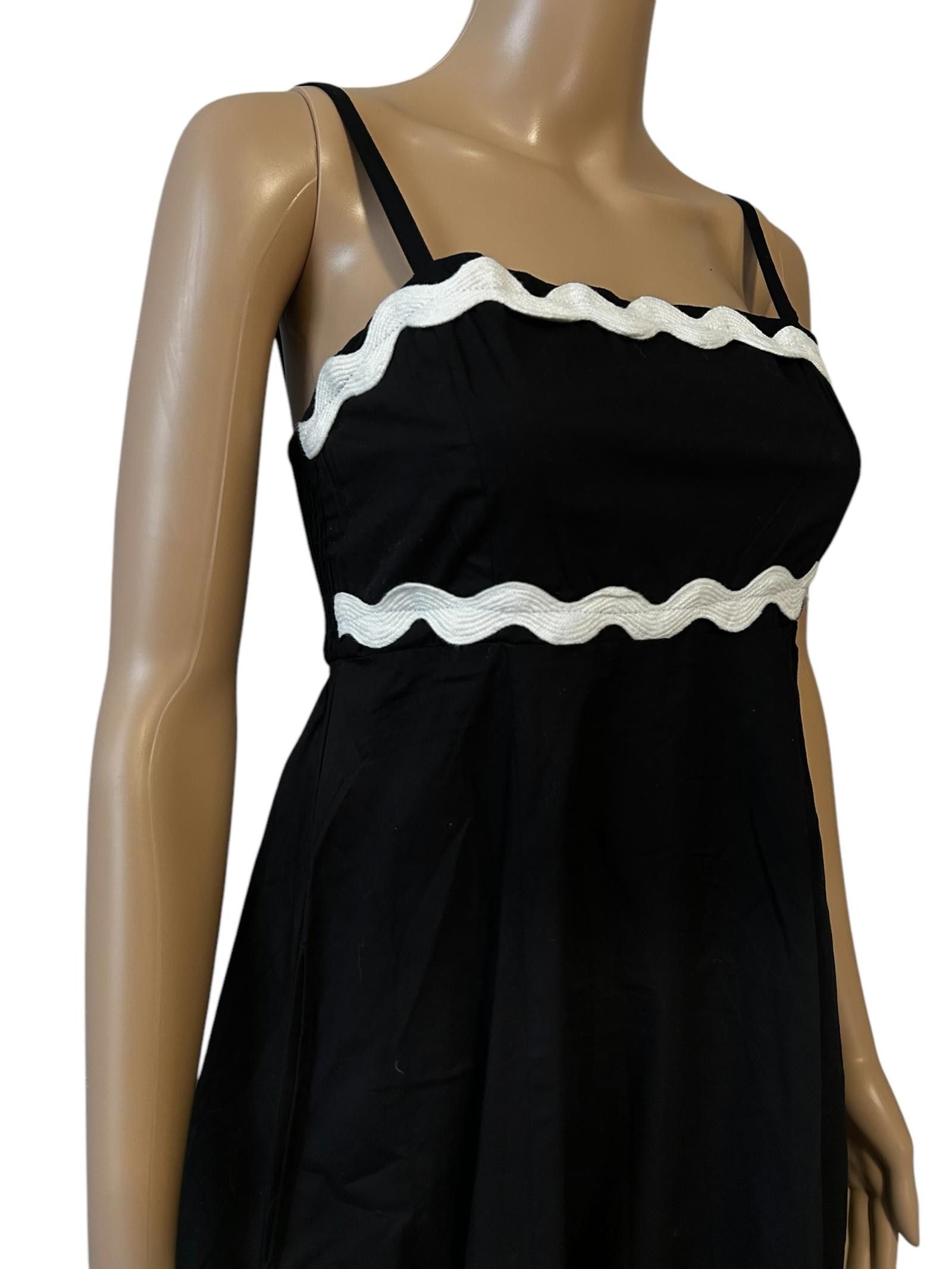 Designer Chic Black Maxi Dress with White Accents Size XS / US 0-2 / IT 36-38 - 4 Thumbnail