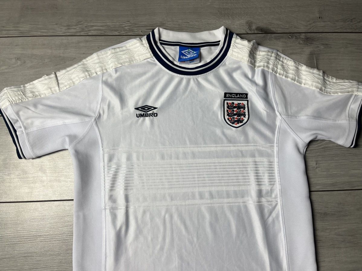 Umbro Vintage Umbro home jersey 2001 size Large Size US L / EU 52-54 / 3 - 3 Thumbnail