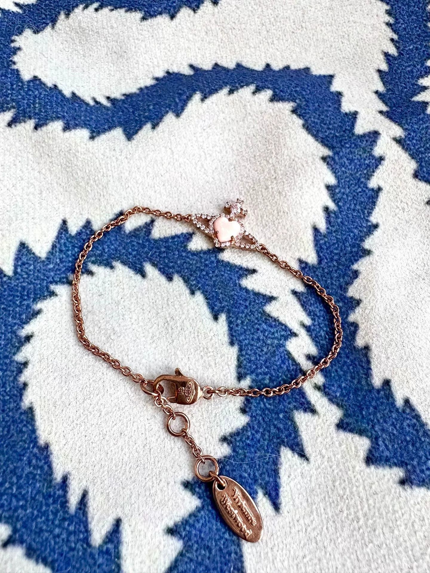 Vivienne Westwood Vivienne Westwood Vintage Pink Heart Bracelet Size ONE SIZE - 1 Thumbnail