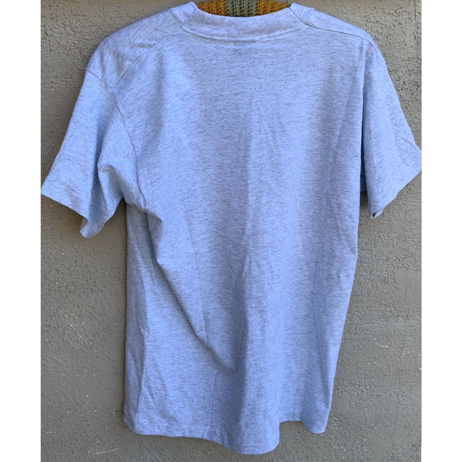 Vintage VINTAGE Screen Stars T-Shirt Physical Education TEACHING IS AN ART OF THE HEART Gray L Unisex 50/50 Cotton-Polyester Graphic Tee 1980s 1990s Size US L / EU 52-54 / 3 - 4 Thumbnail