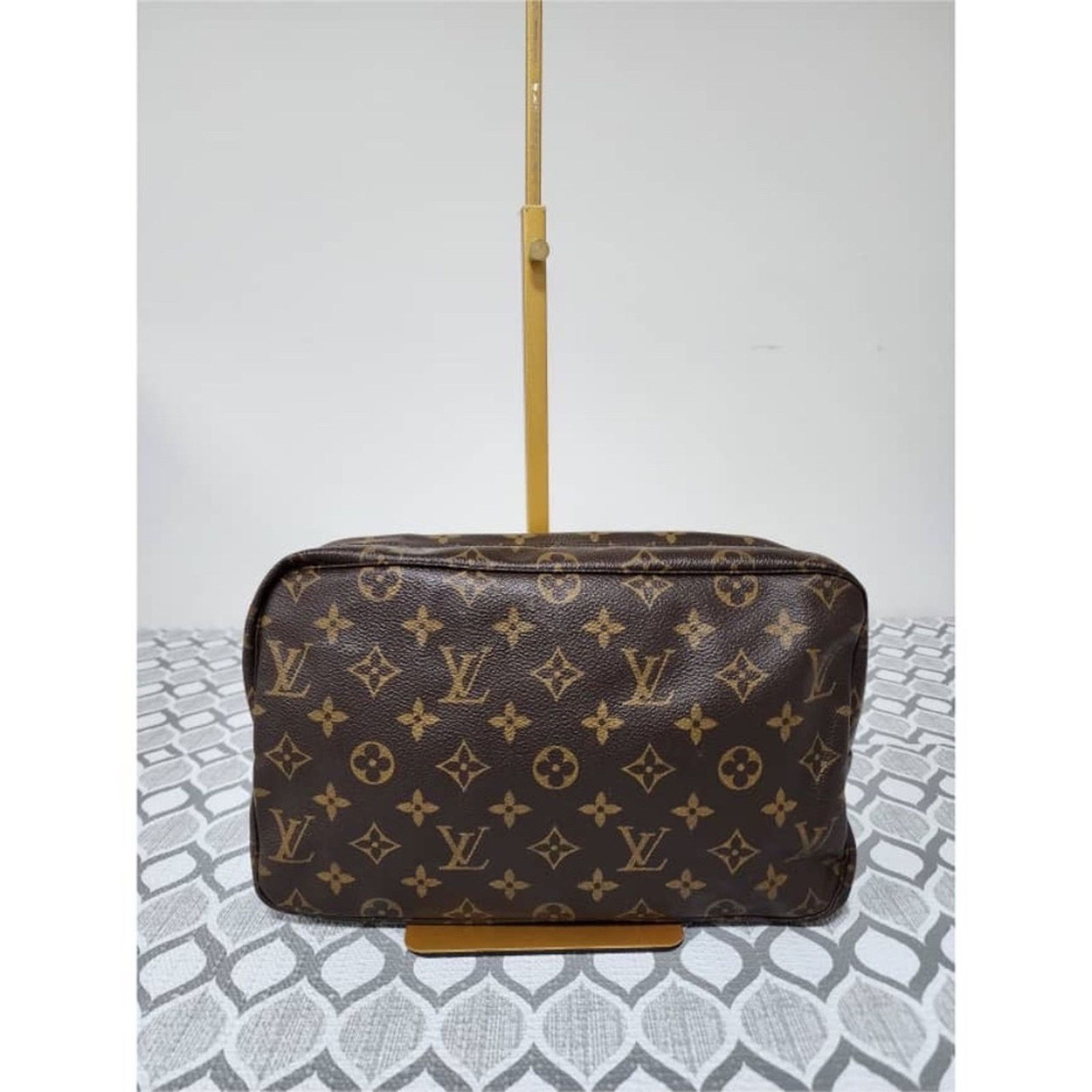 Louis Vuitton LOUIS VUITTON Monogram Canvas Trousse Toilette 28 Clutch Brw Size ONE SIZE - 4 Thumbnail