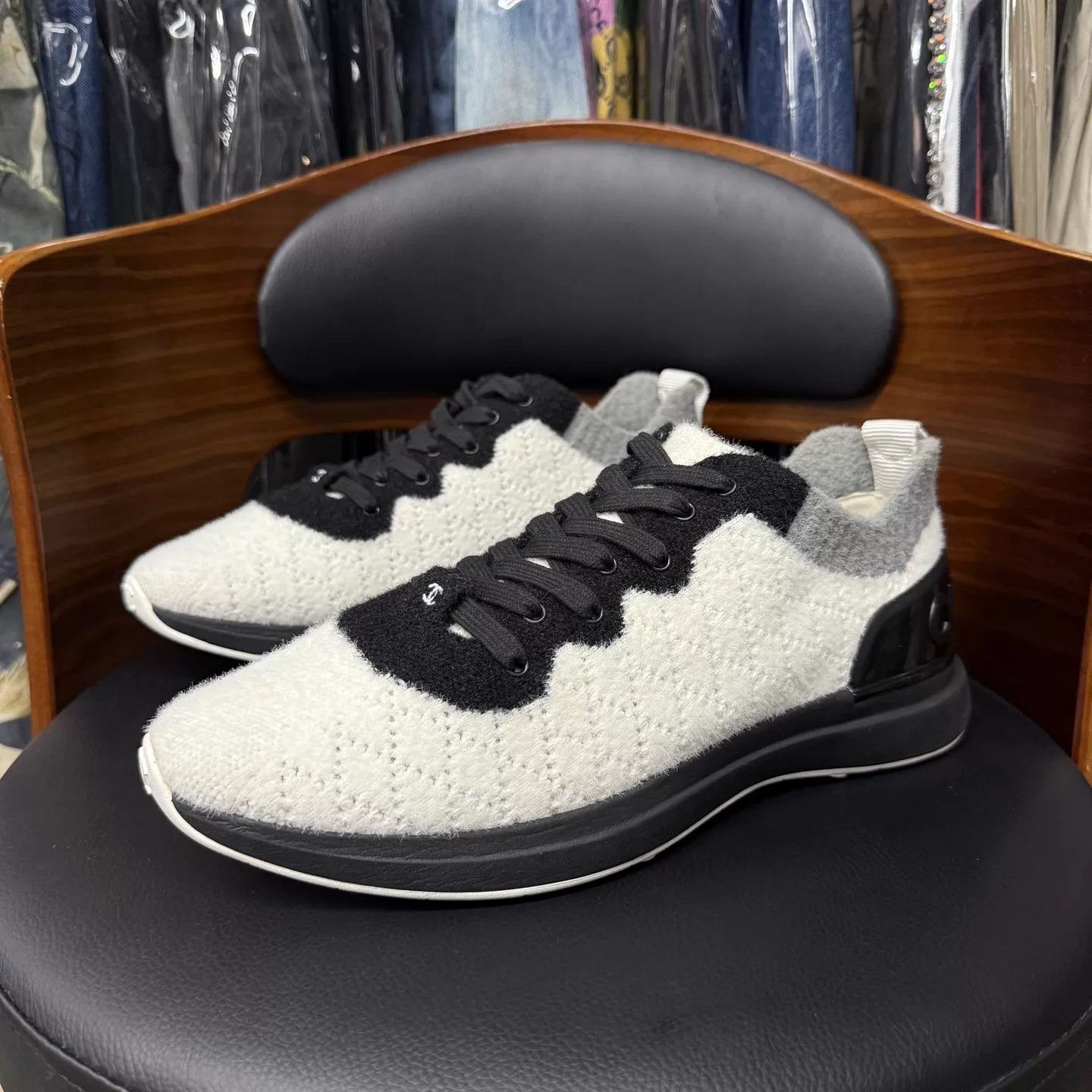 Chanel Chanel Black White Sneakers 41 Mint Size US 8 / EU 41 - 1 Thumbnail