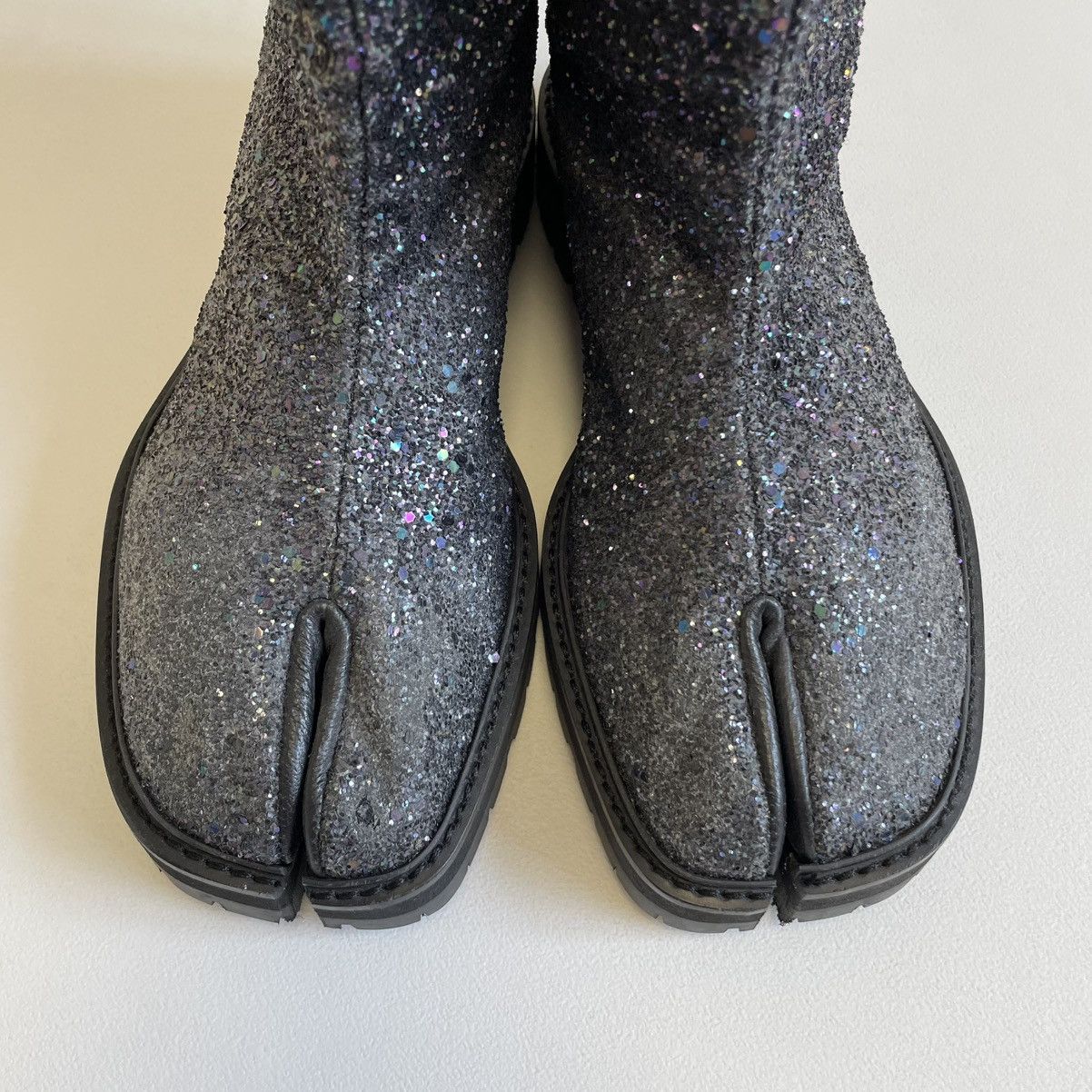 Maison Margiela A/W 19 Glitter Hunter Tabi Boots Size US 7 / IT 37 - 9 Thumbnail