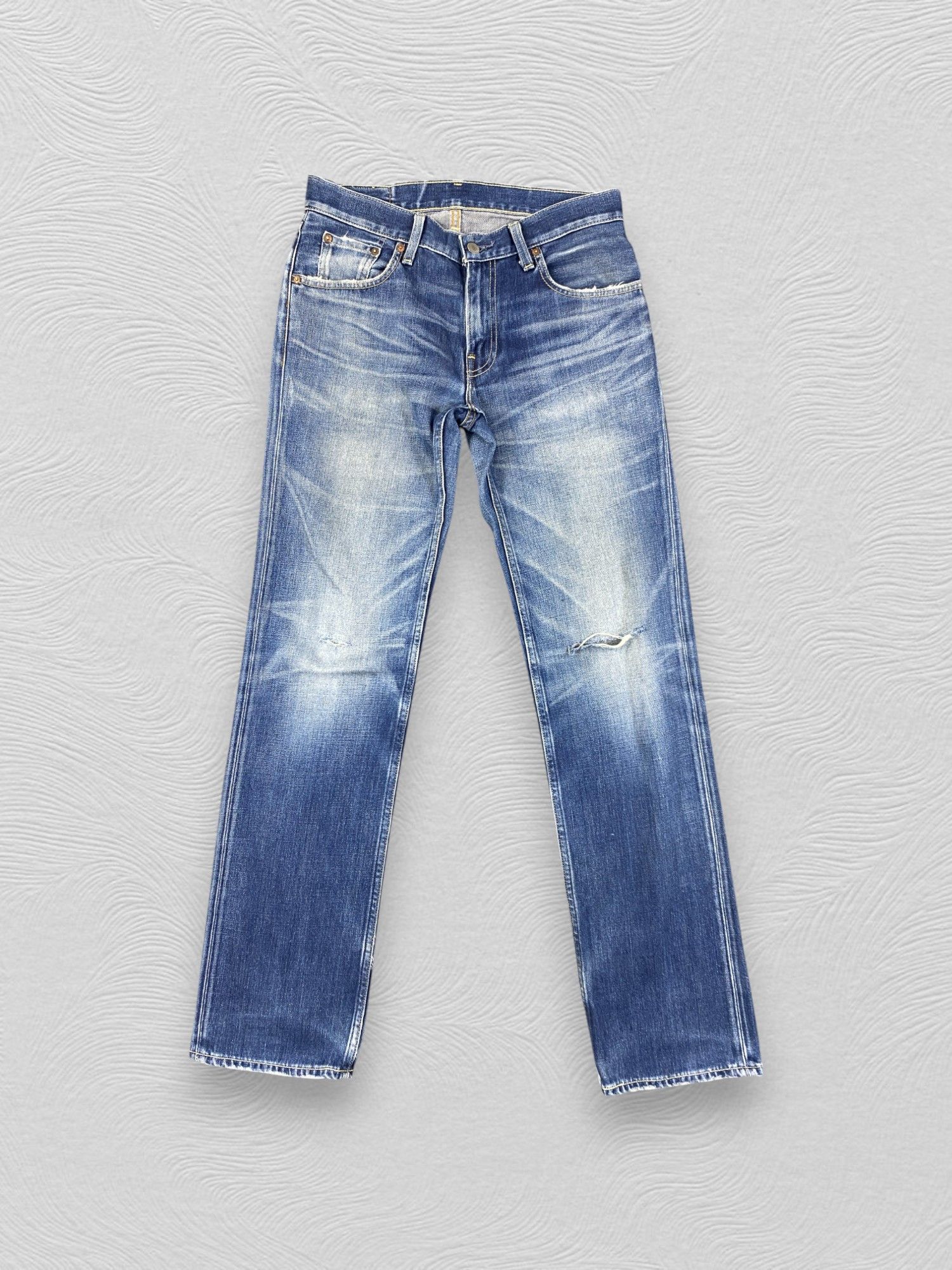 Vintage Faded Blue Vintage Levi's 502 Jeans 31x33 - JN3306 Size US 31 - 1 Thumbnail