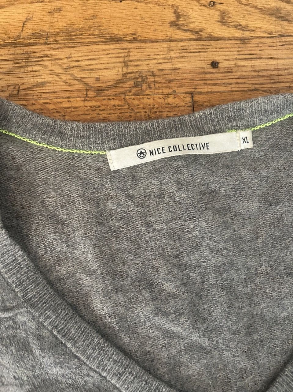 Nice Collective 100% Cashmere Nice Collective V Neck sweater Size US XS / EU 42 / 0 - 3 Thumbnail