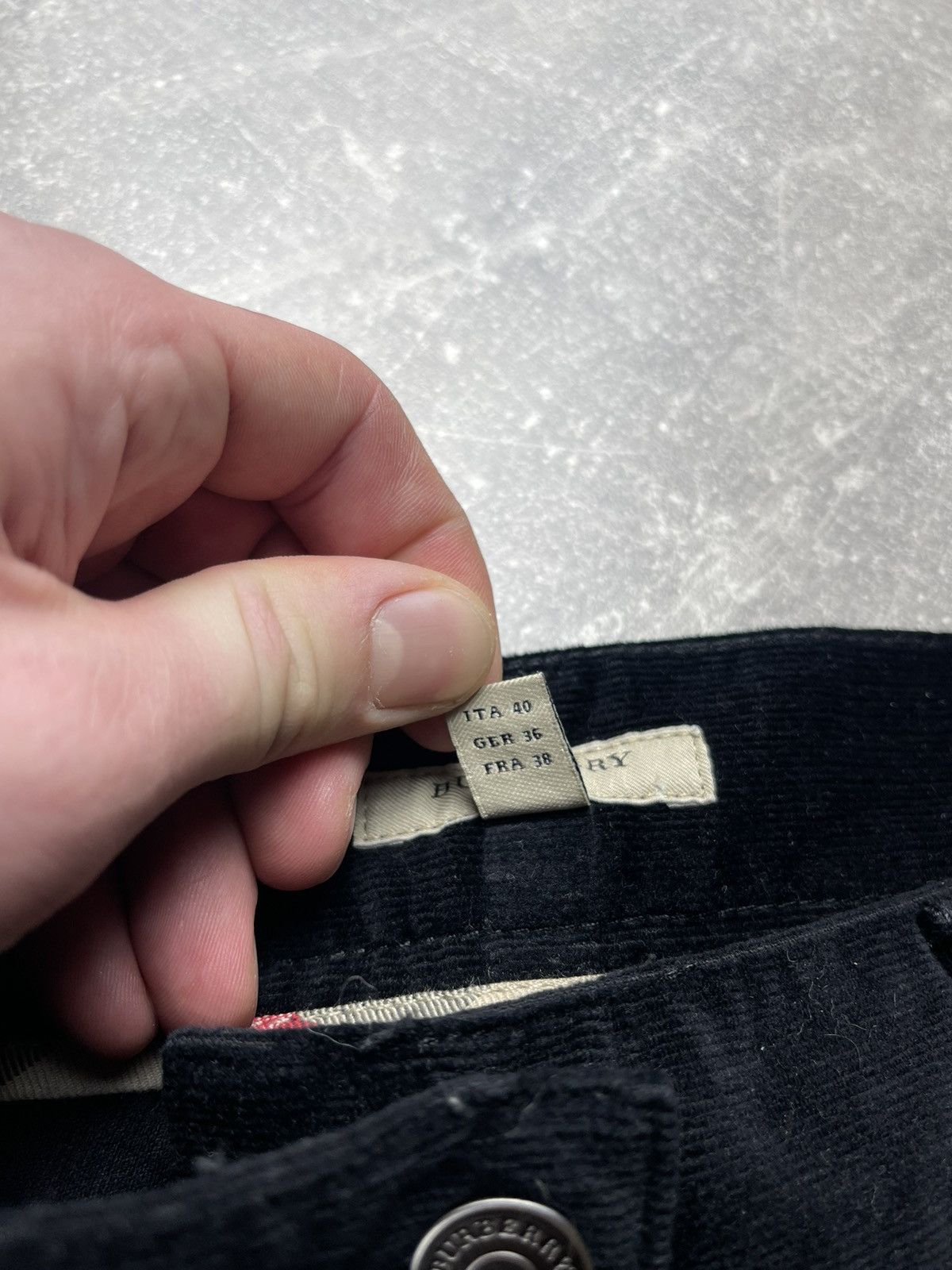 Burberry Burberry London Black Corduroy Cropped Pants Size 40" / US 18 - 12 Thumbnail