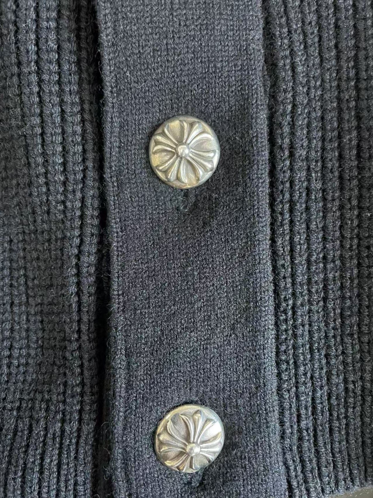 Chrome Hearts Chrome Hearts Triple Cross Patch Scroll Cashmere Sweater Size US XXL / EU 58 / 5 - 5 Thumbnail