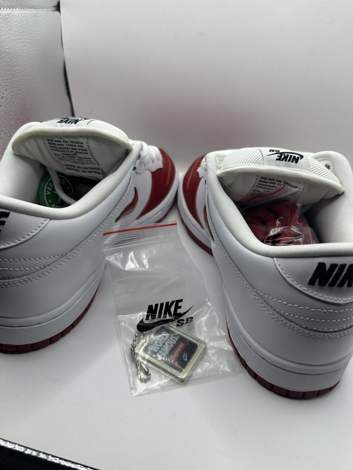 Nike SB Nike SB Dunk Low Supreme Jewel Swoosh Size US 10.5 / EU 43-44 - 11 Thumbnail