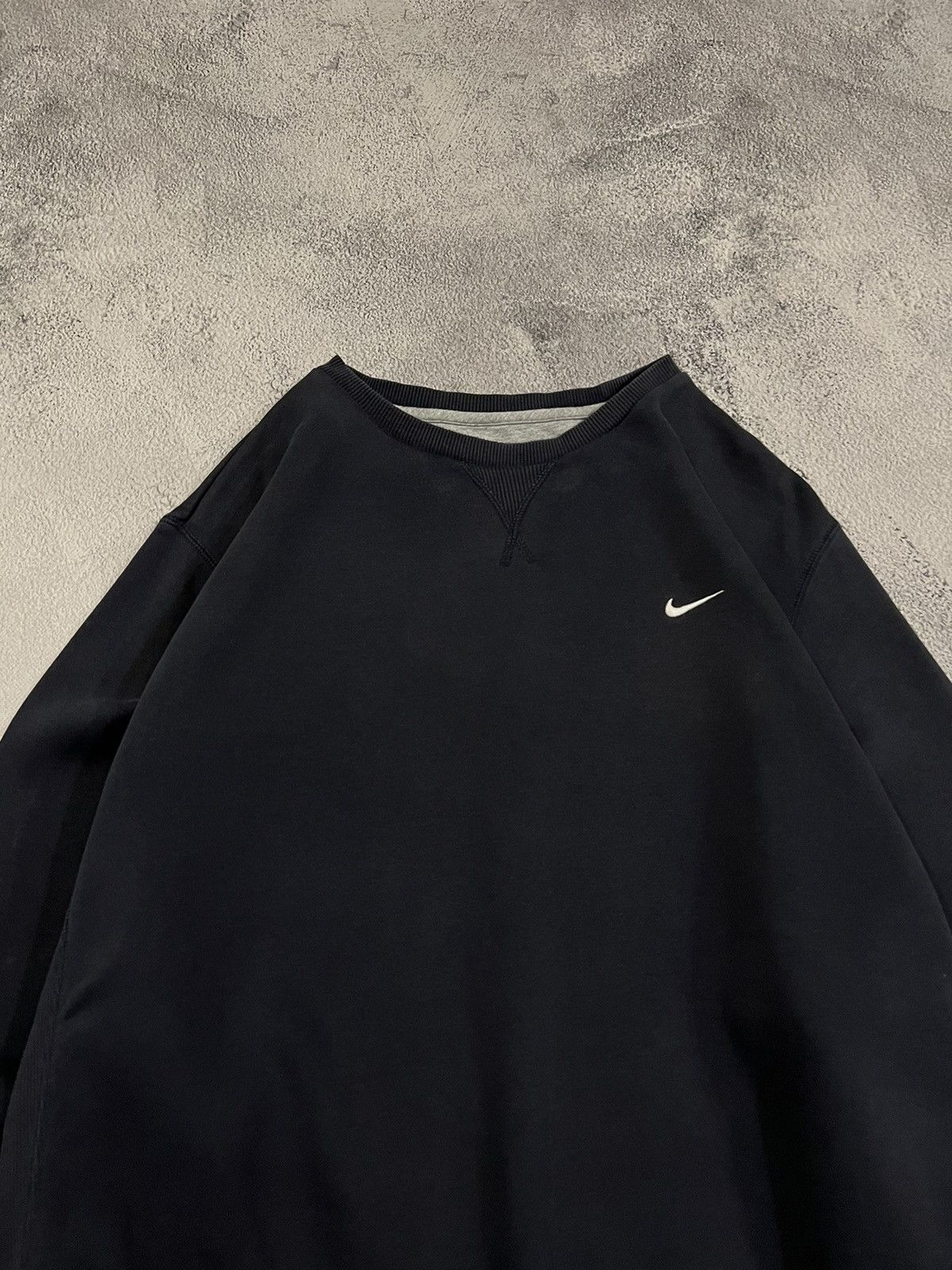 Nike × Vintage Vintage Y2k Nike 💙 Faded Mini Swoosh Sweatshirt 00’s Size US XL / EU 56 / 4 - 4 Thumbnail